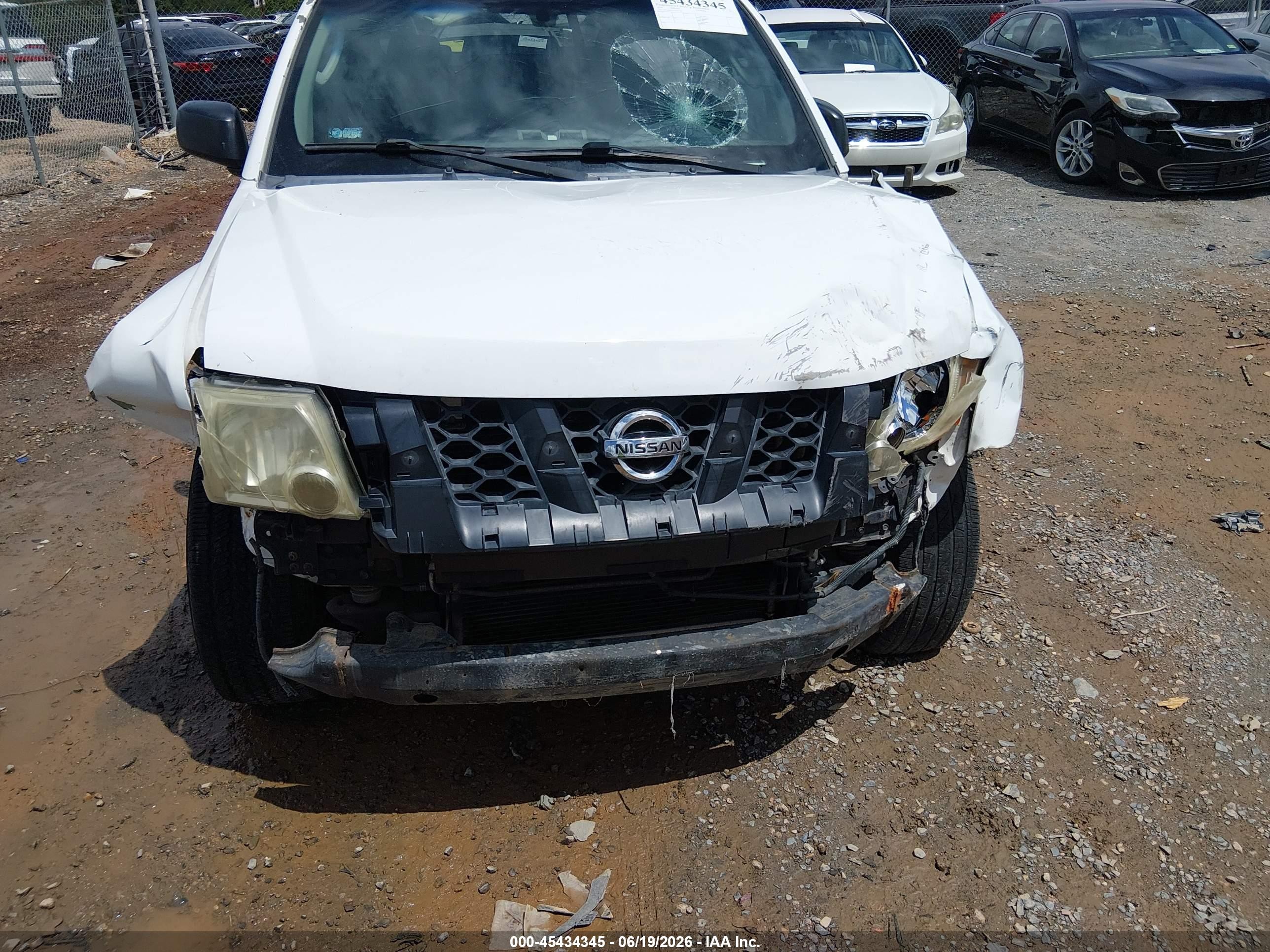2010 Nissan Xterra S White vin: 5N1AN0NU5AC501107