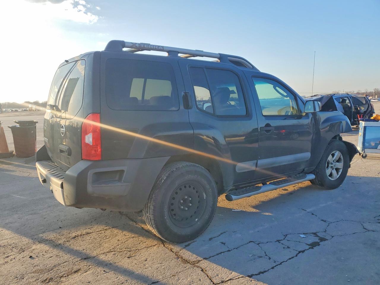 2011 Nissan Xterra X Charcoal vin: 5N1AN0NU5BC512576