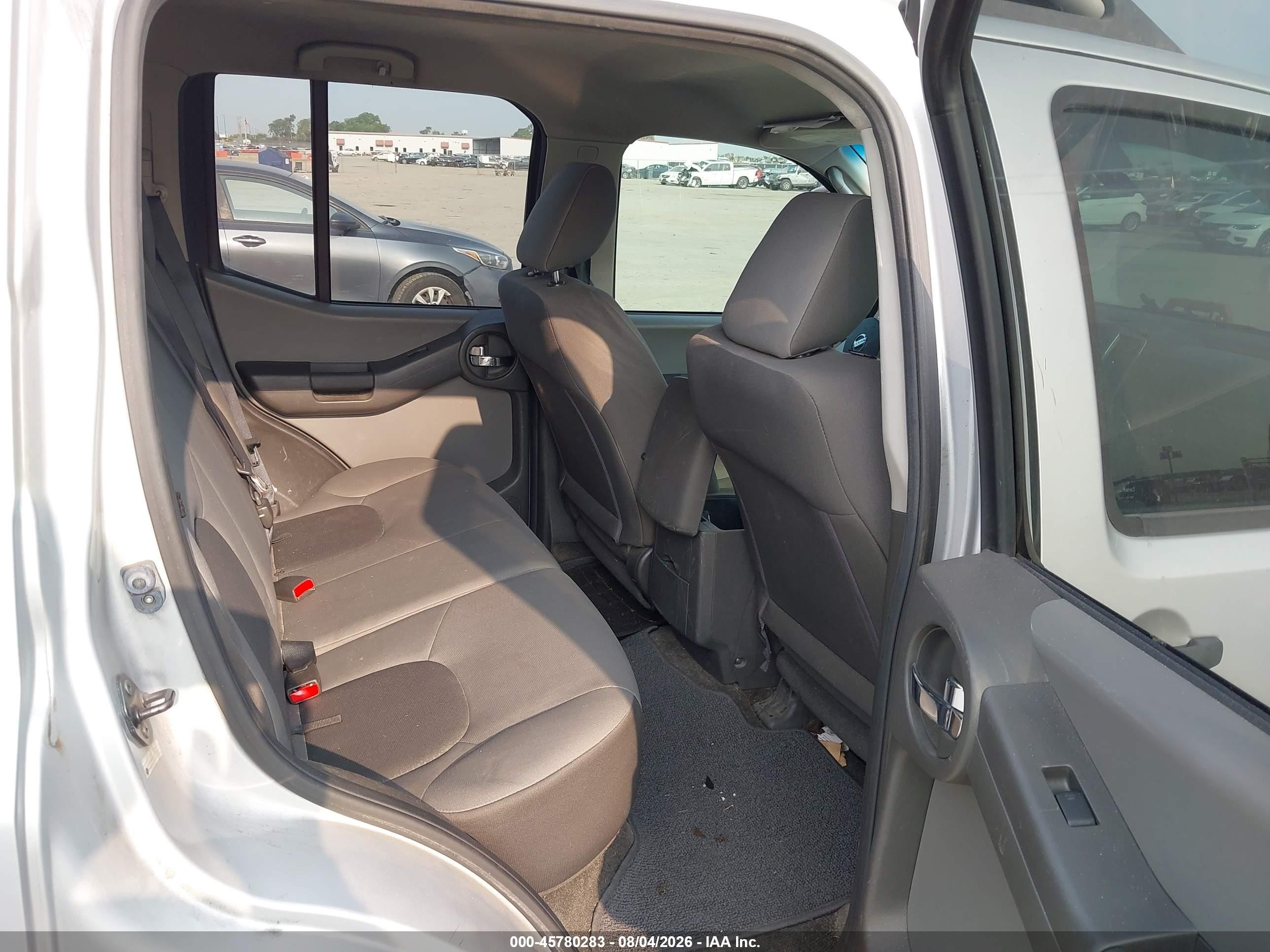 2012 Nissan Xterra S Серебряный vin: 5N1AN0NU5CC509694