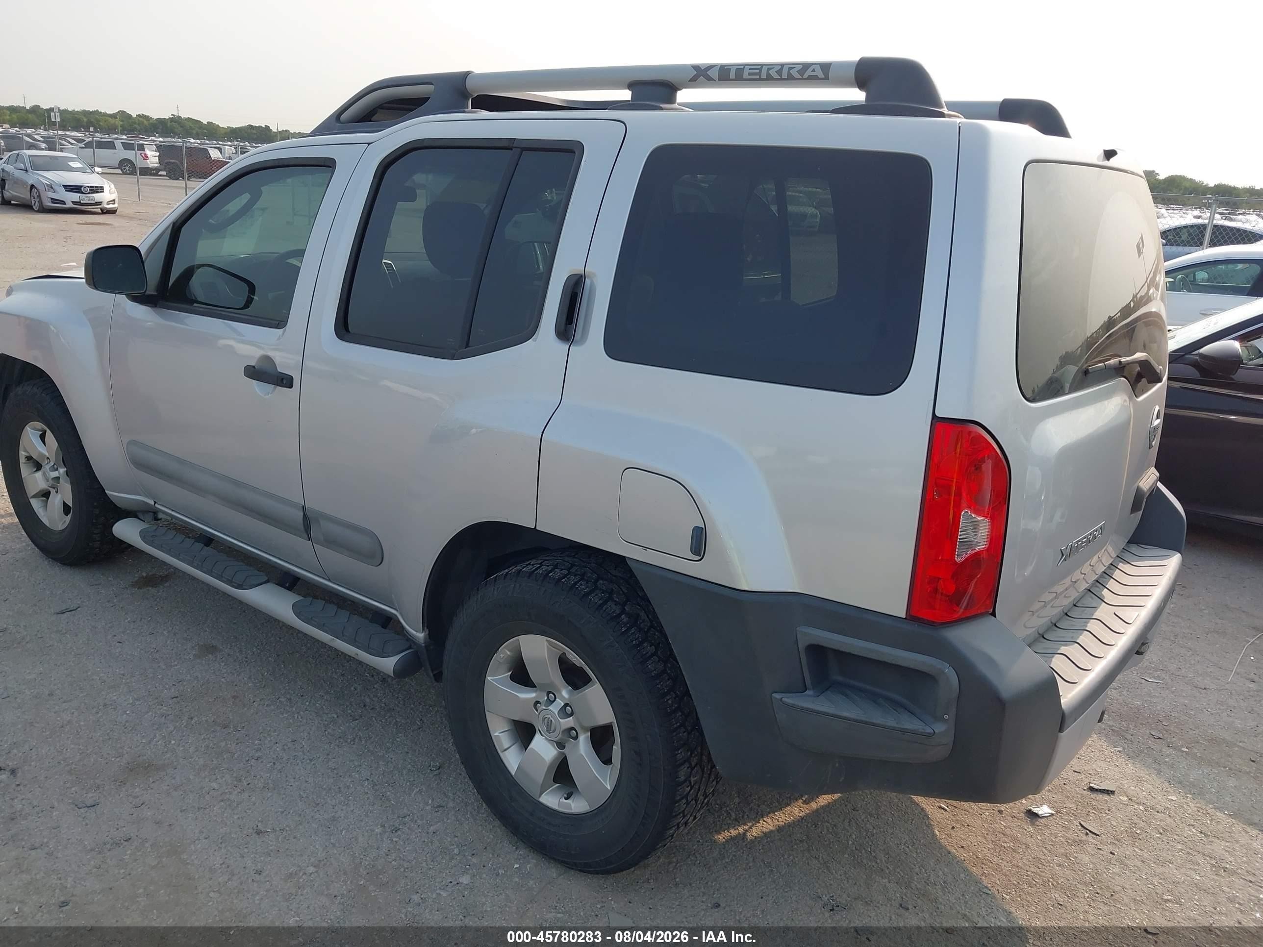 2012 Nissan Xterra S Серебряный vin: 5N1AN0NU5CC509694