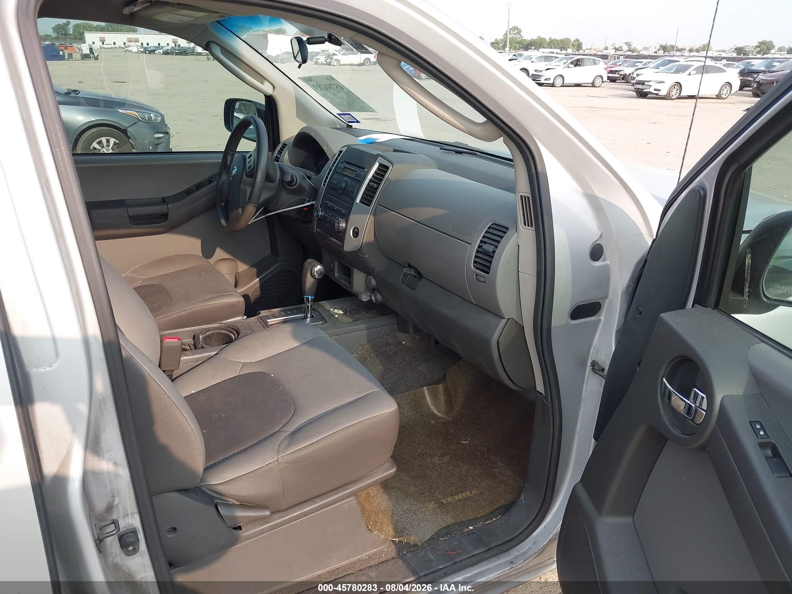 2012 Nissan Xterra S Серебряный vin: 5N1AN0NU5CC509694
