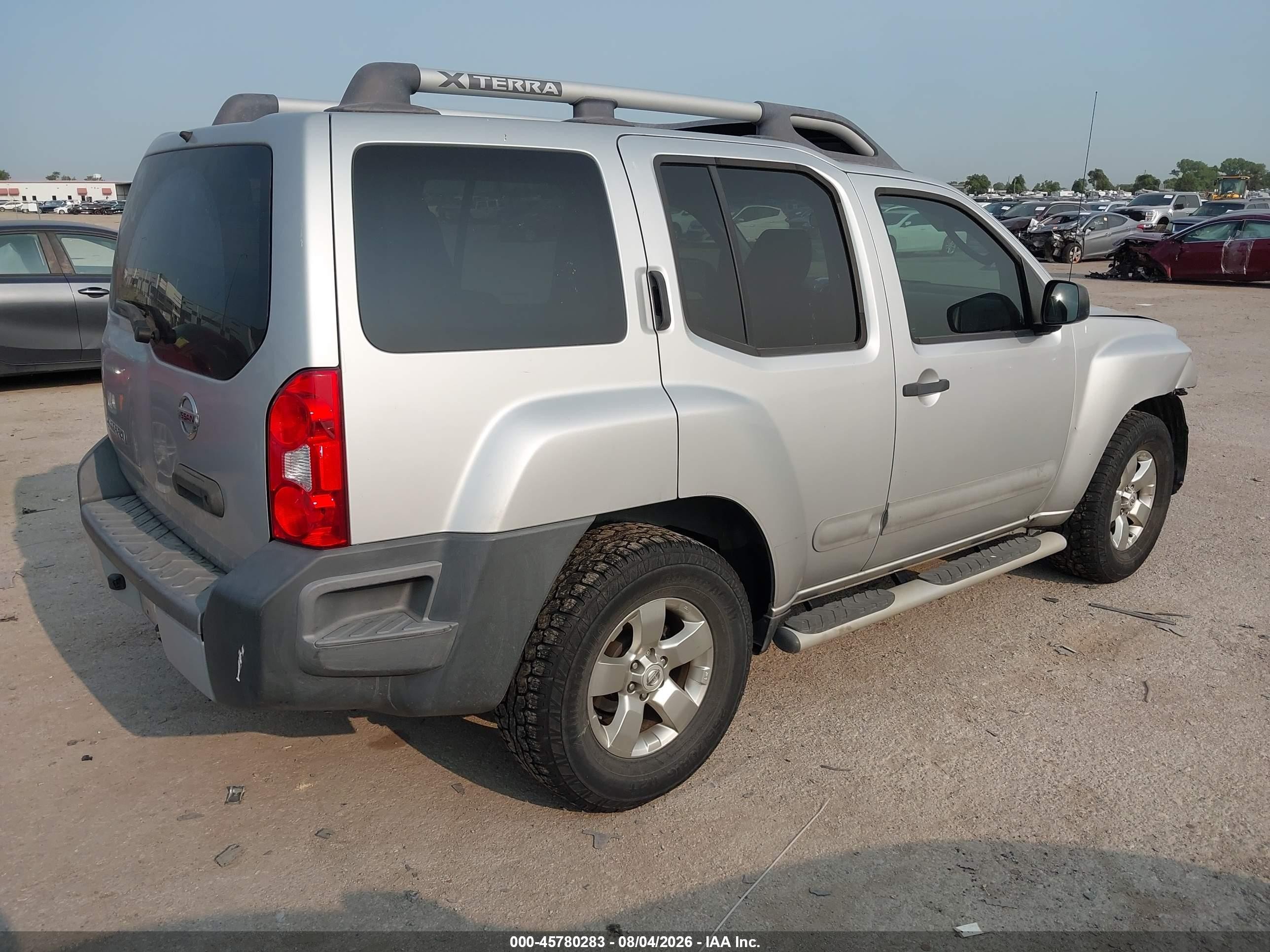 2012 Nissan Xterra S Серебряный vin: 5N1AN0NU5CC509694