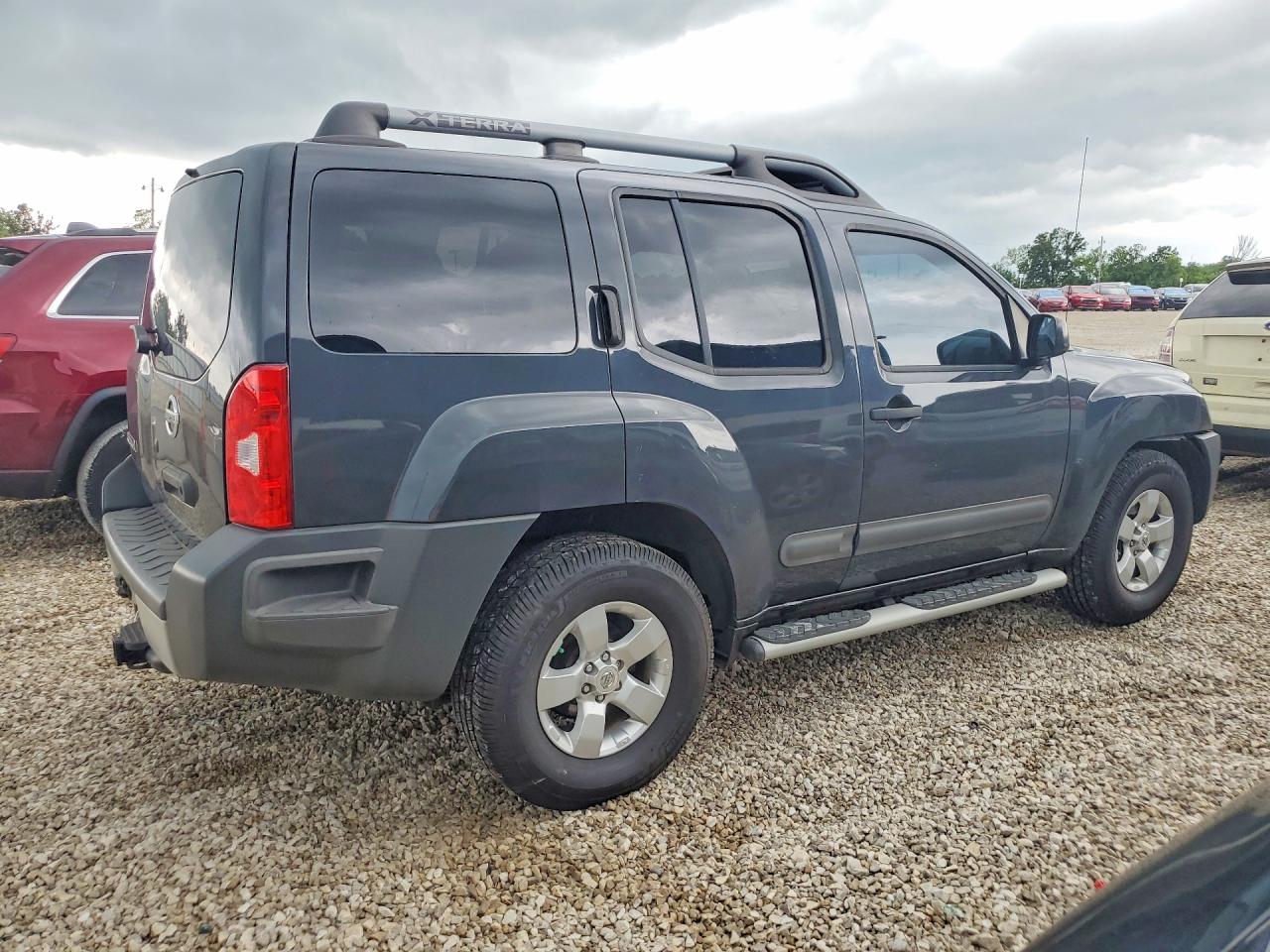 2013 Nissan Xterra X Charcoal vin: 5N1AN0NU5DN825991