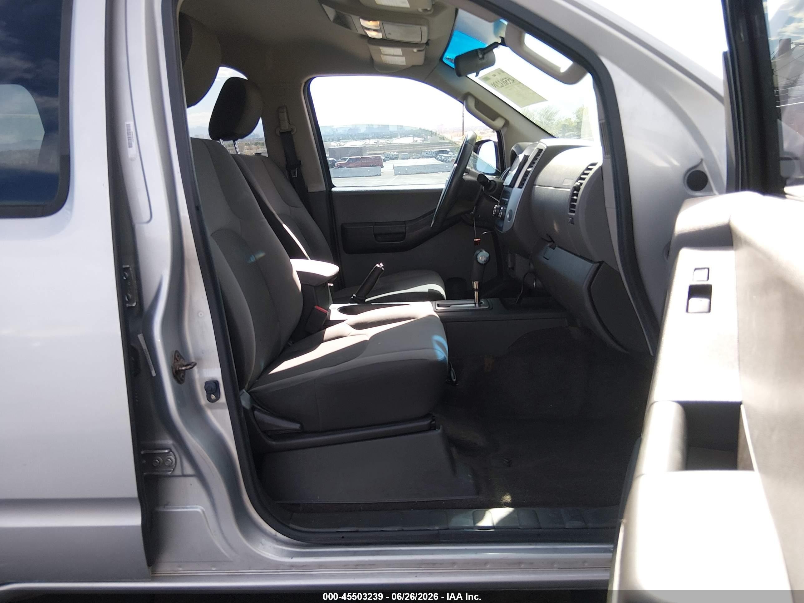 2014 Nissan Xterra X Gray vin: 5N1AN0NU5EN804897