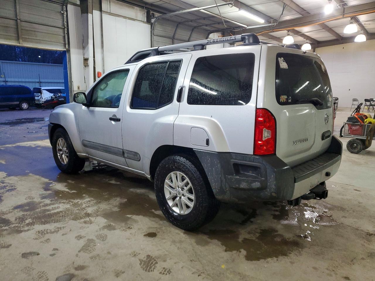 2014 Nissan Xterra S Silver vin: 5N1AN0NU5EN807458