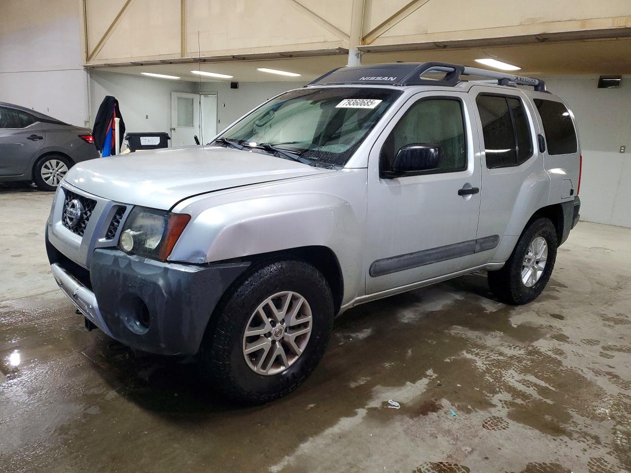 2014 Nissan Xterra S Silver vin: 5N1AN0NU5EN807458