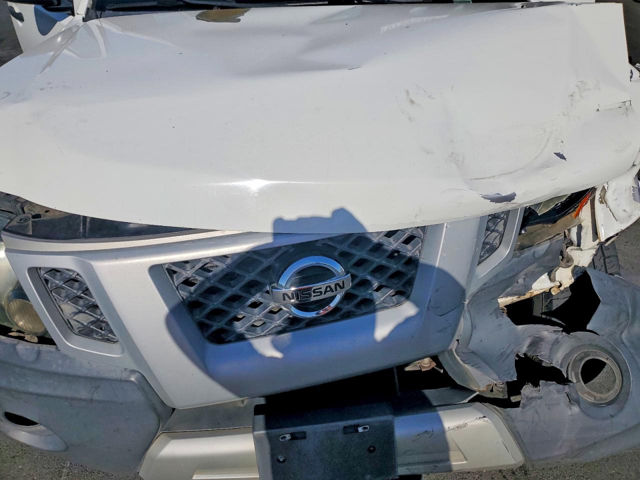 2013 Nissan Xterra X Белый vin: 5N1AN0NU6DN811811