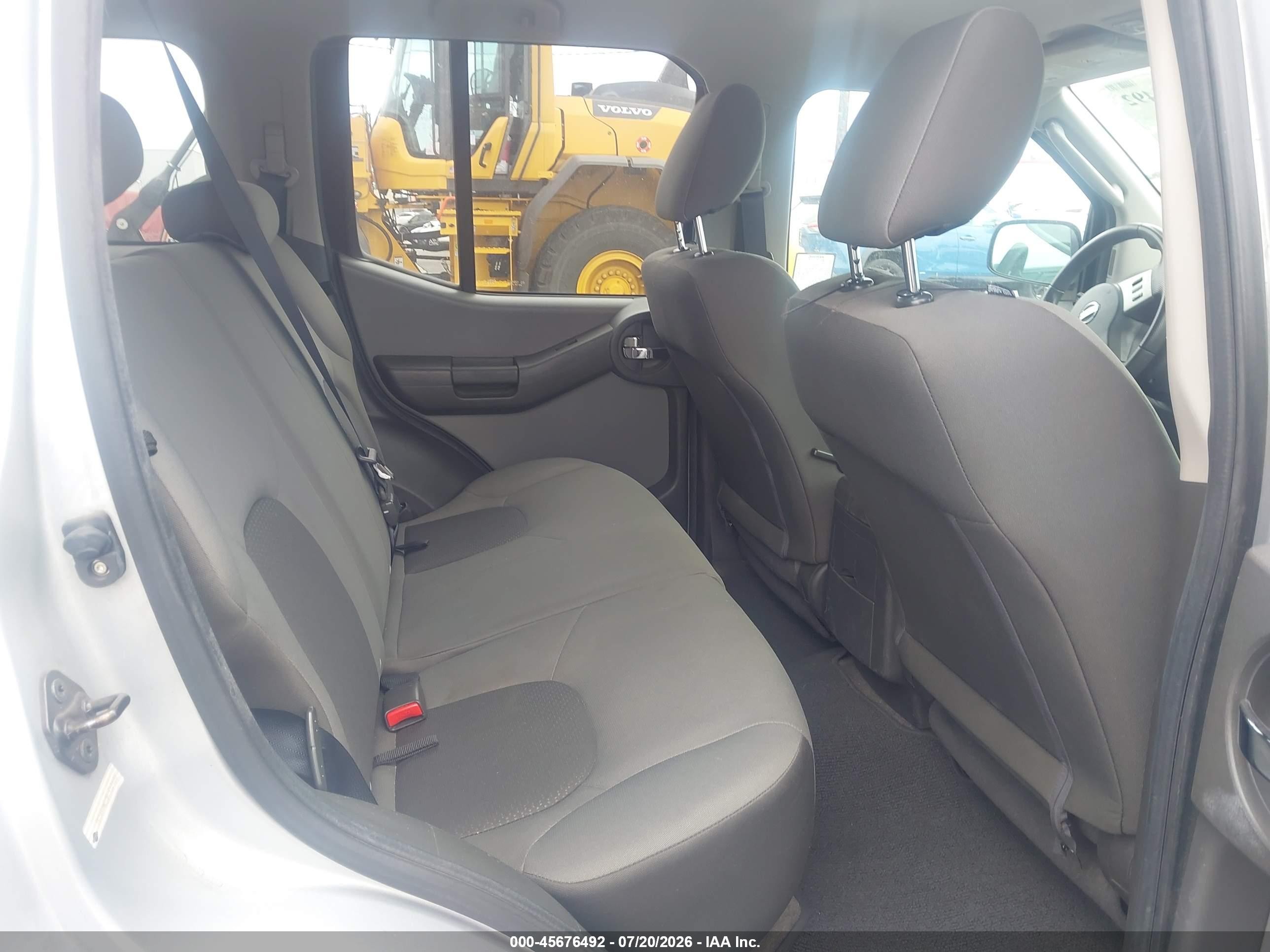 2011 Nissan Xterra S Silver vin: 5N1AN0NU7BC512420