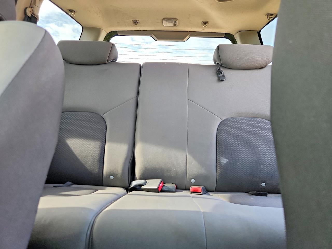 2011 Nissan Xterra X Green vin: 5N1AN0NU8BC517528