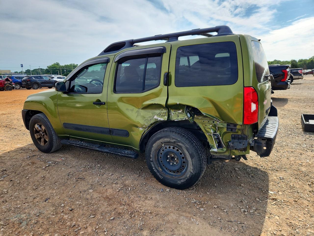 2011 Nissan Xterra X Green vin: 5N1AN0NU8BC517528