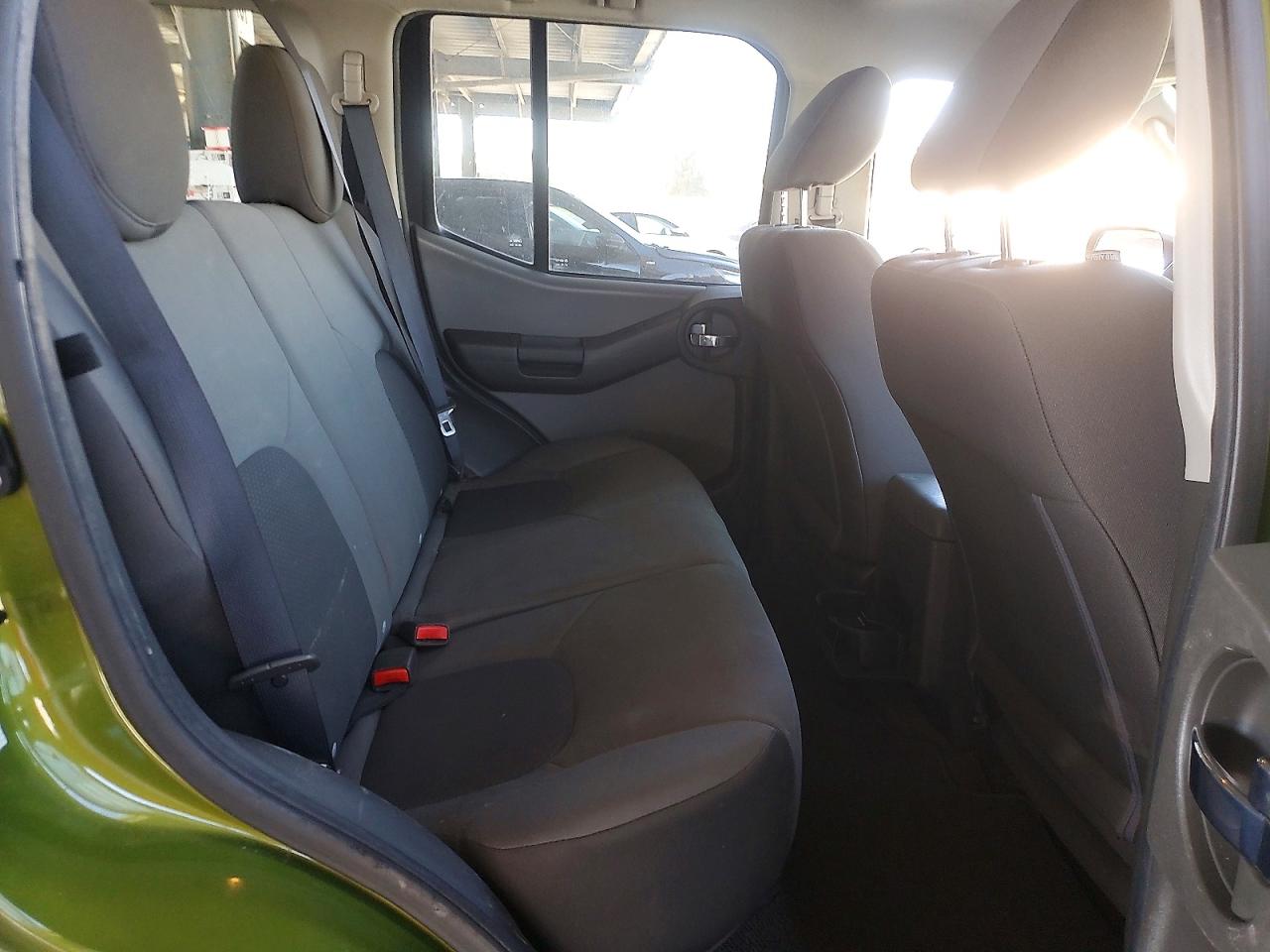 2012 Nissan Xterra X Зеленый vin: 5N1AN0NU8CC519281