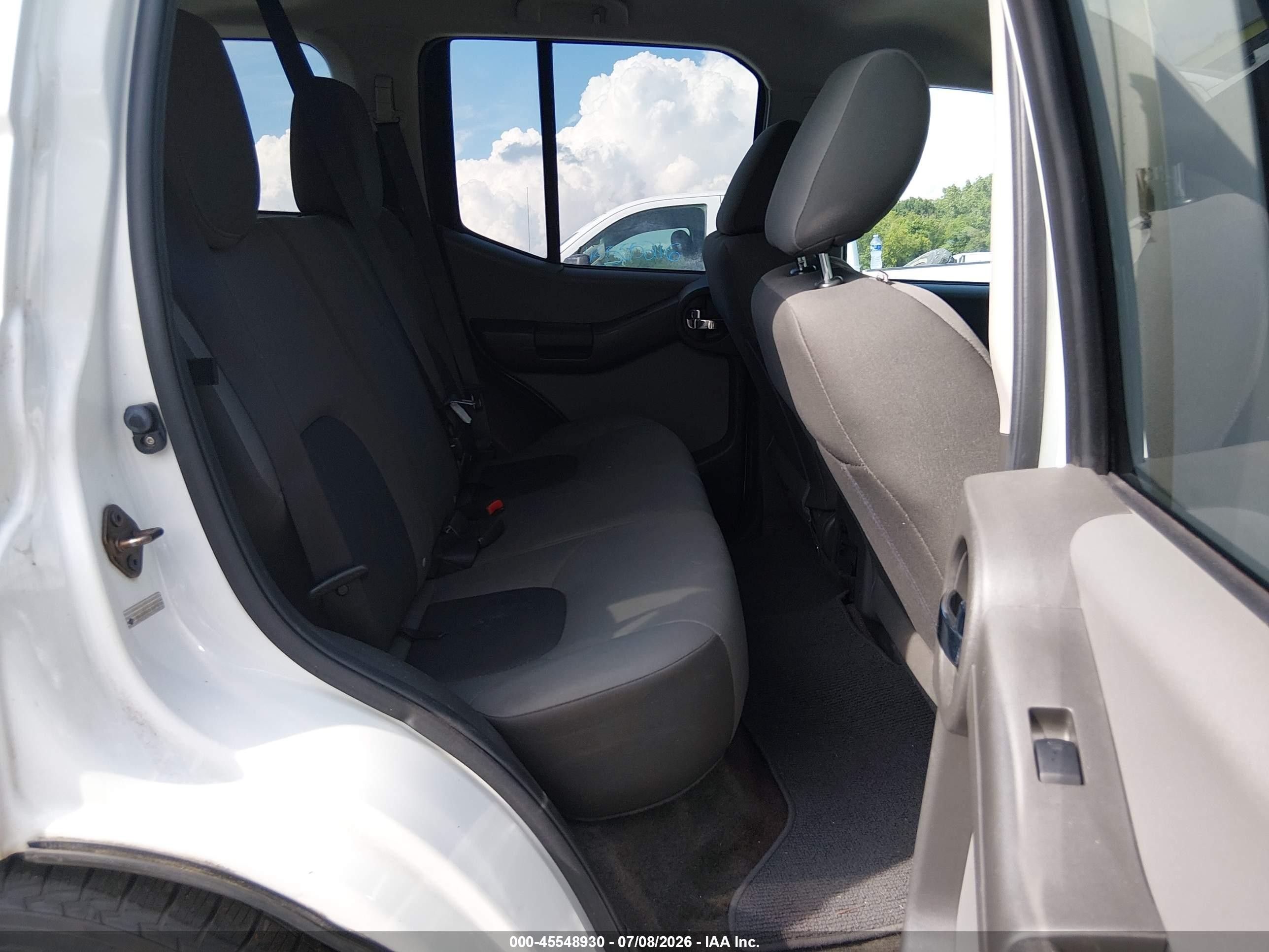 2014 Nissan Xterra S/x Белый vin: 5N1AN0NU9EN809018