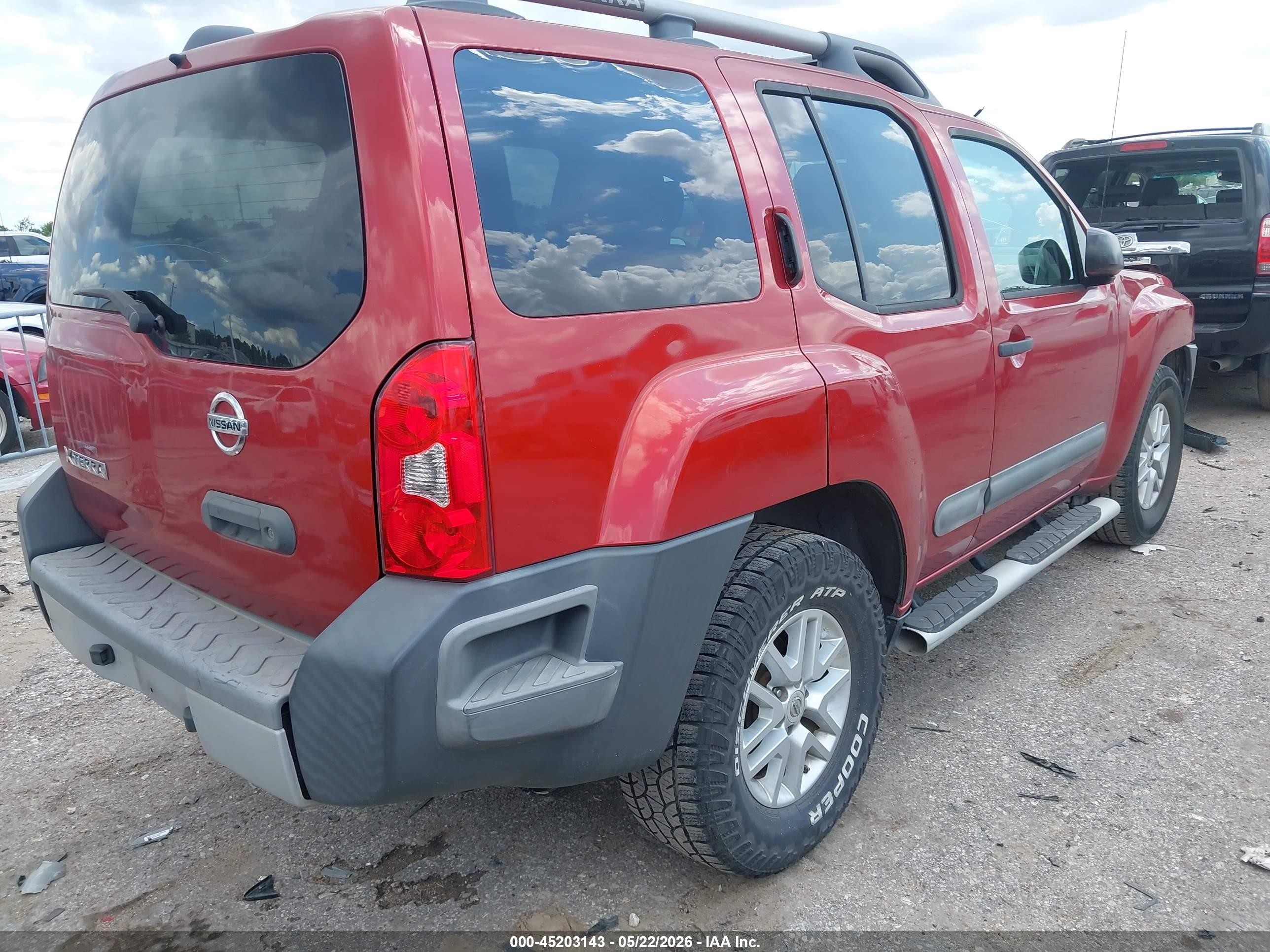 2015 Nissan Xterra S Red vin: 5N1AN0NU9FN667240