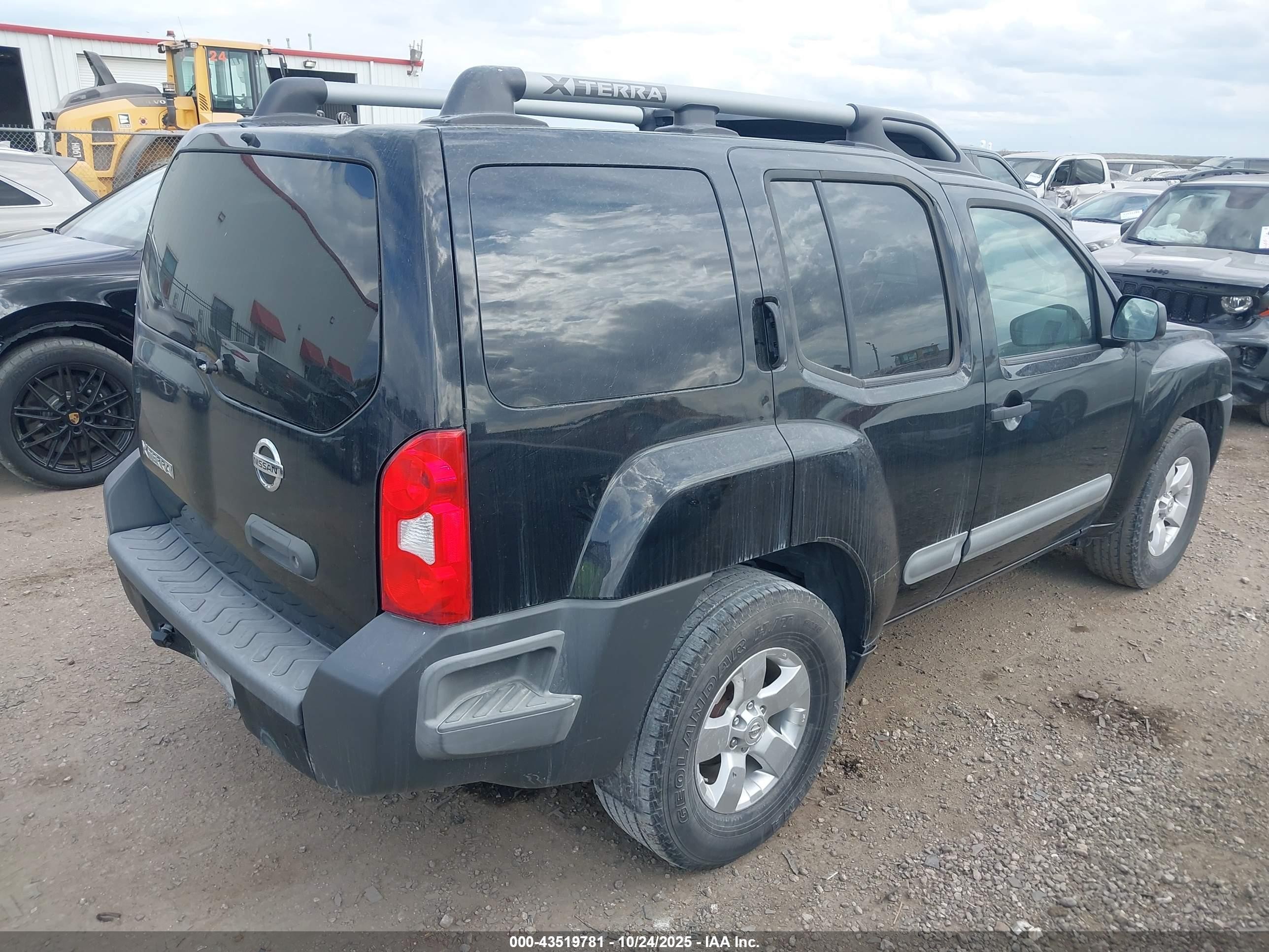 2011 Nissan Xterra S Черный vin: 5N1AN0NUXBC517000