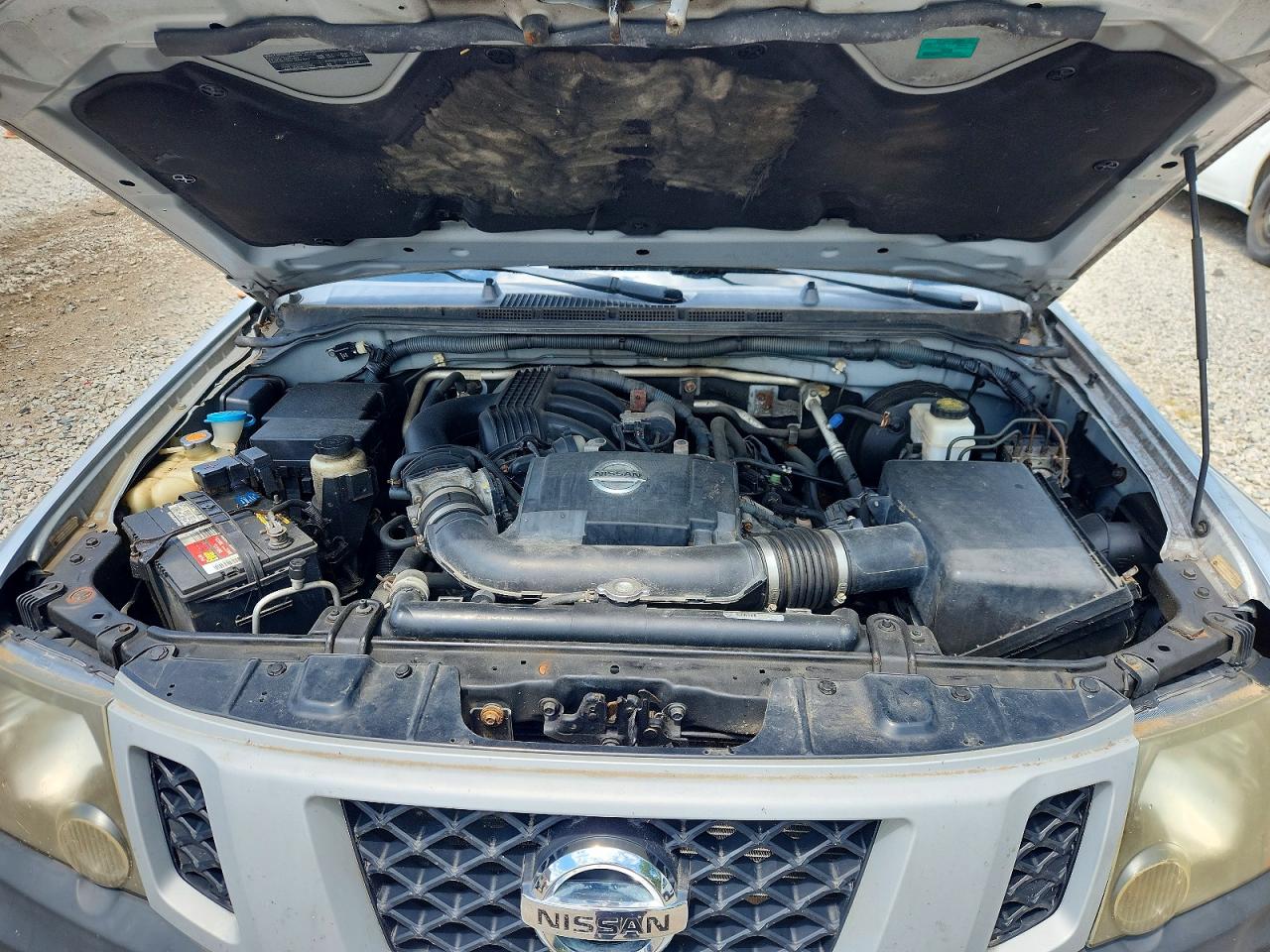 2010 Nissan Xterra X Silver vin: 5N1AN0NW0AC517930