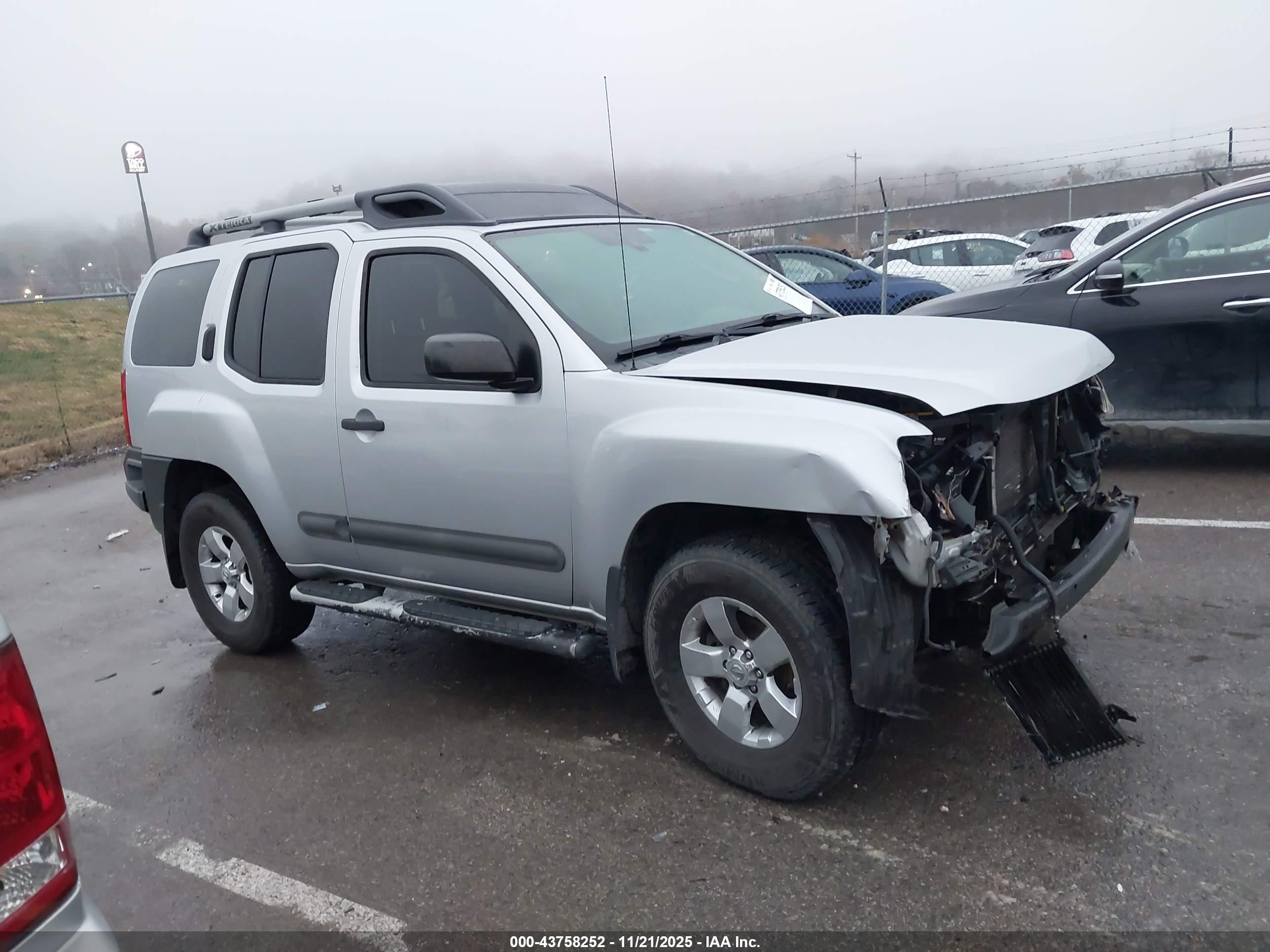 2012 Nissan Xterra S Silver vin: 5N1AN0NW0CC515307
