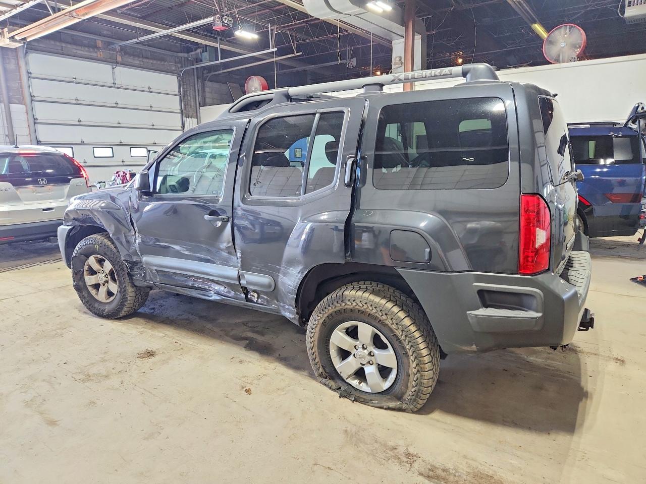 2013 Nissan Xterra X Gray vin: 5N1AN0NW0DN824068