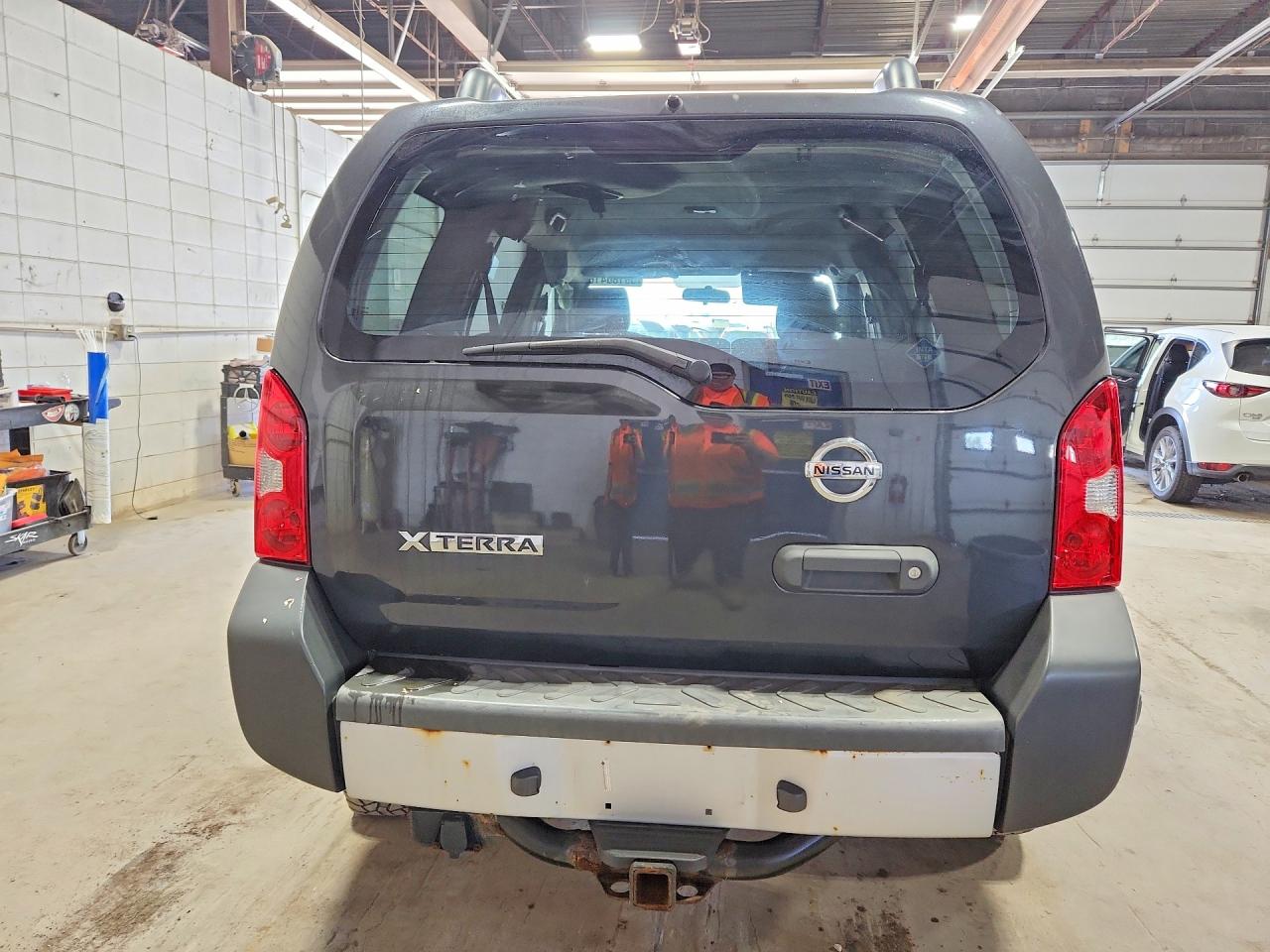 2013 Nissan Xterra X Gray vin: 5N1AN0NW0DN824068
