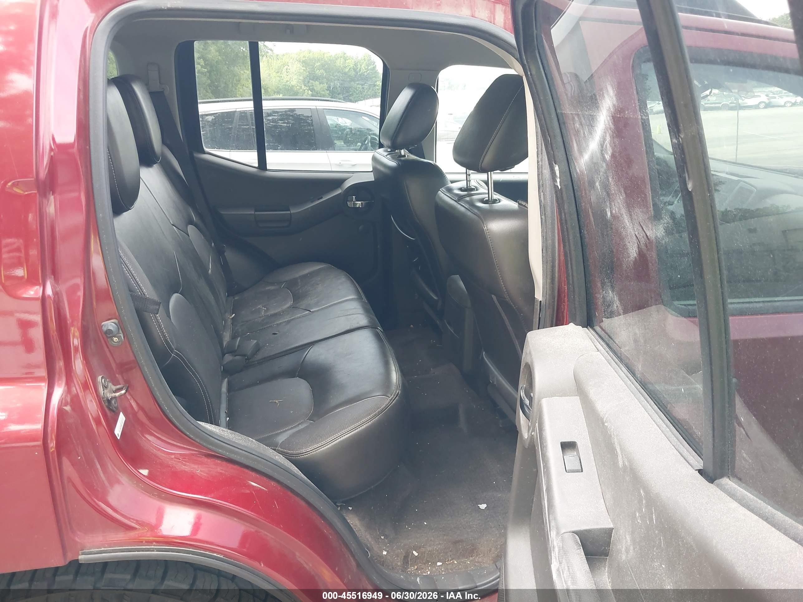 2014 Nissan Xterra Pro-4x Burgundy vin: 5N1AN0NW0EN803819
