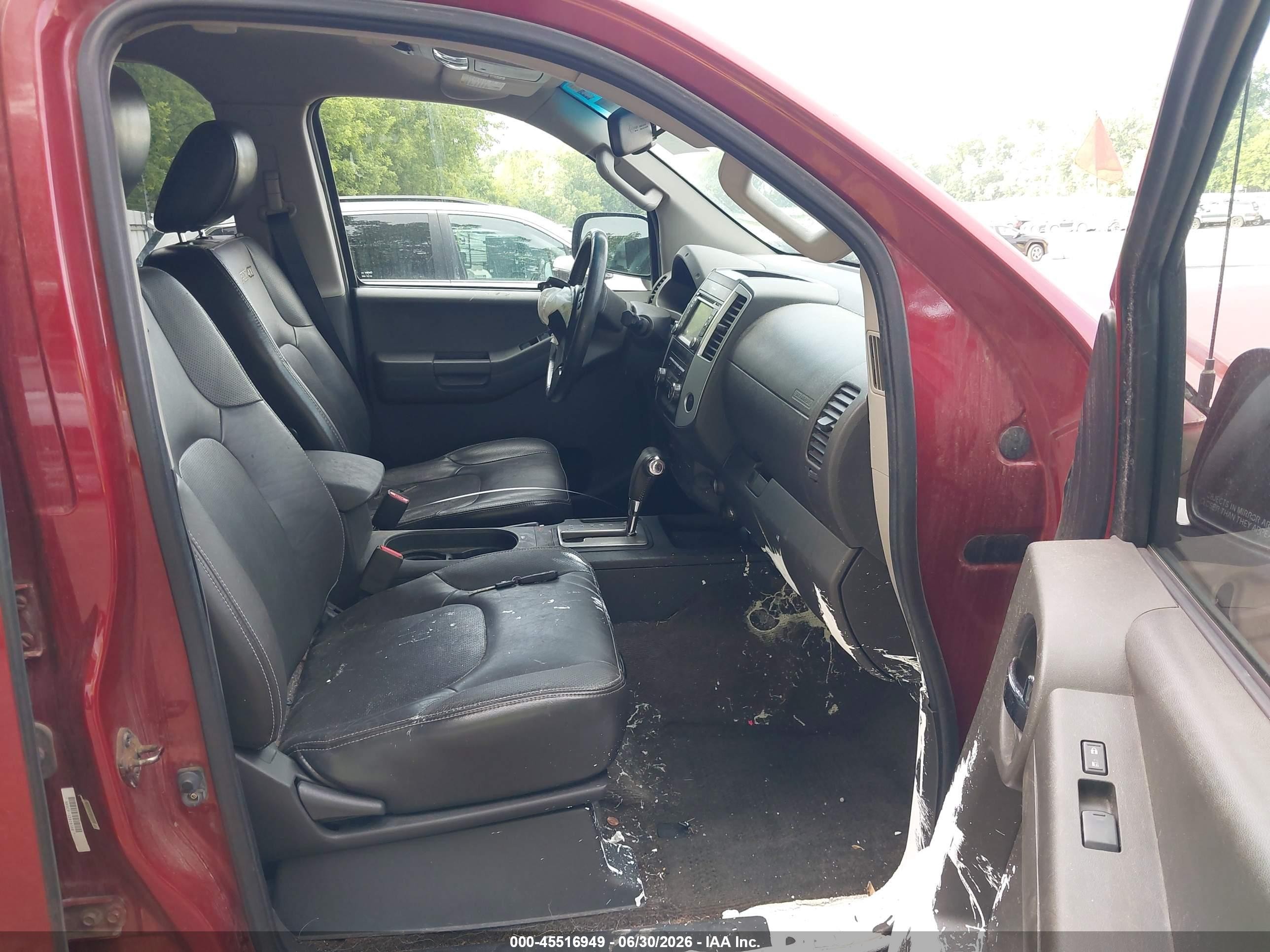 2014 Nissan Xterra Pro-4x Burgundy vin: 5N1AN0NW0EN803819