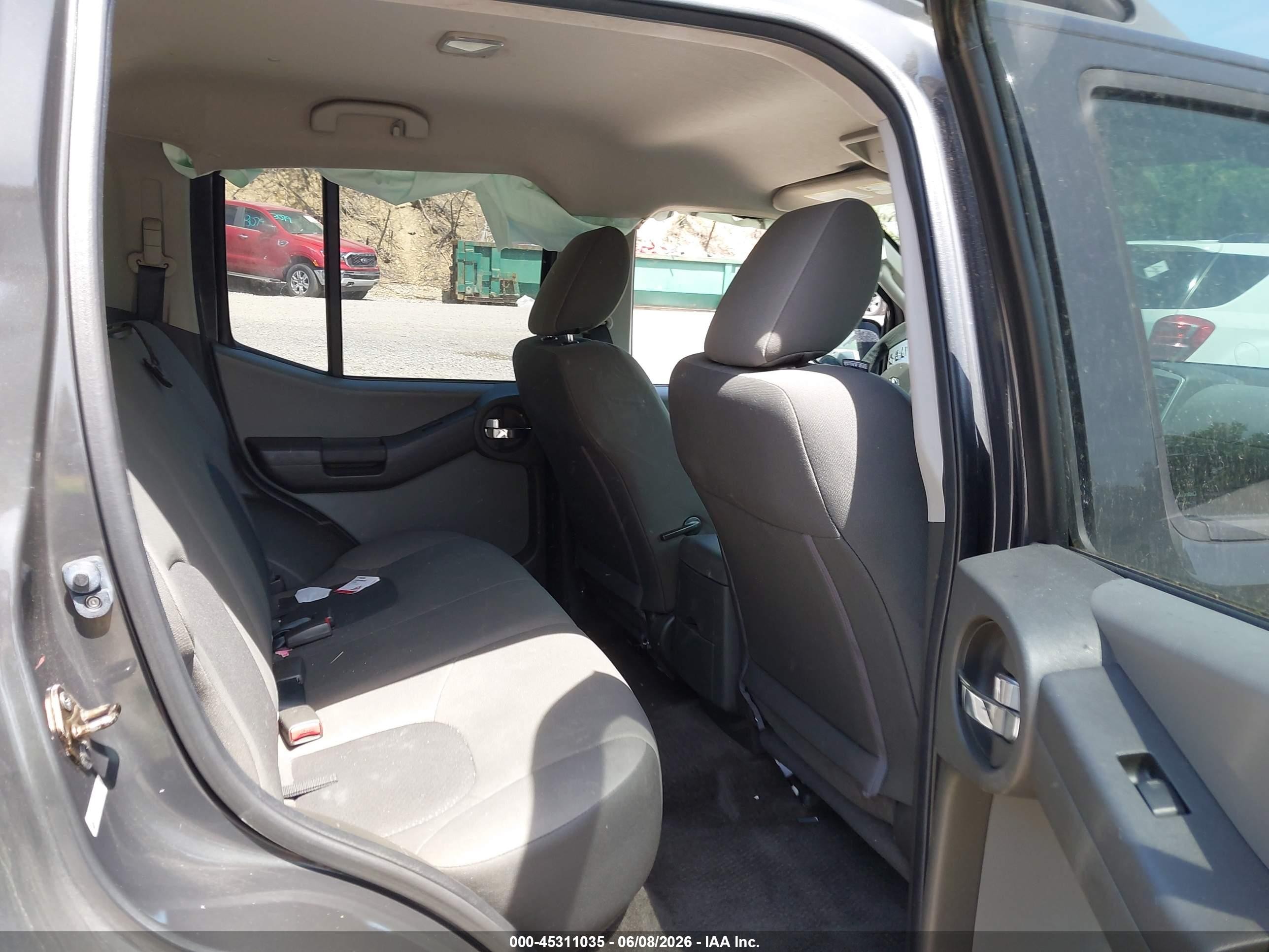 2015 Nissan Xterra S Gray vin: 5N1AN0NW0FN660338