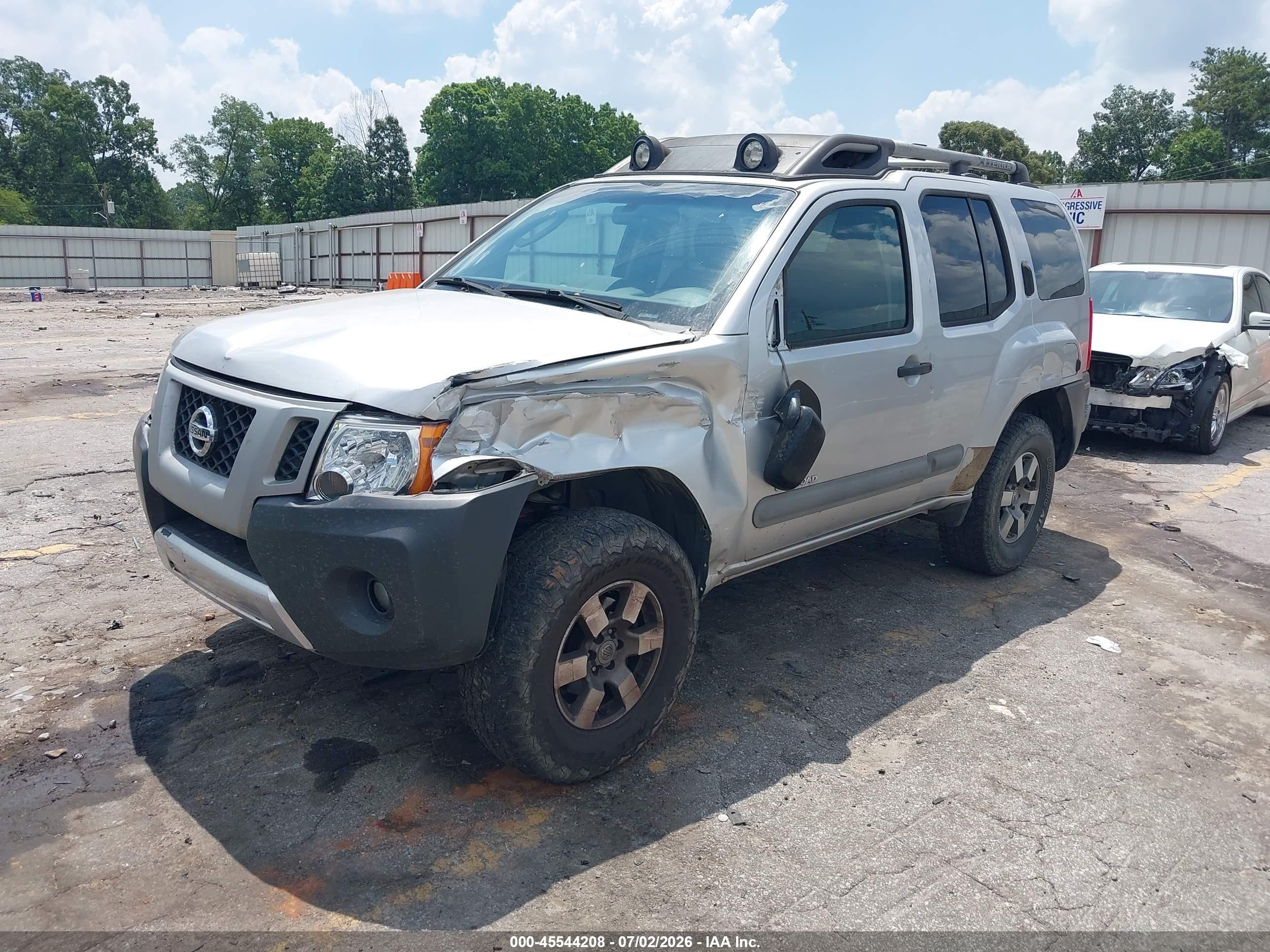 2010 Nissan Xterra Off Road Silver vin: 5N1AN0NW1AC500439