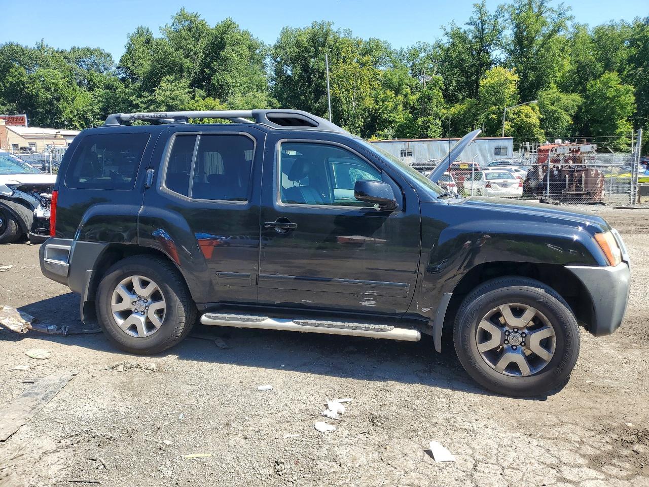 2010 Nissan Xterra X Black vin: 5N1AN0NW1AC503955