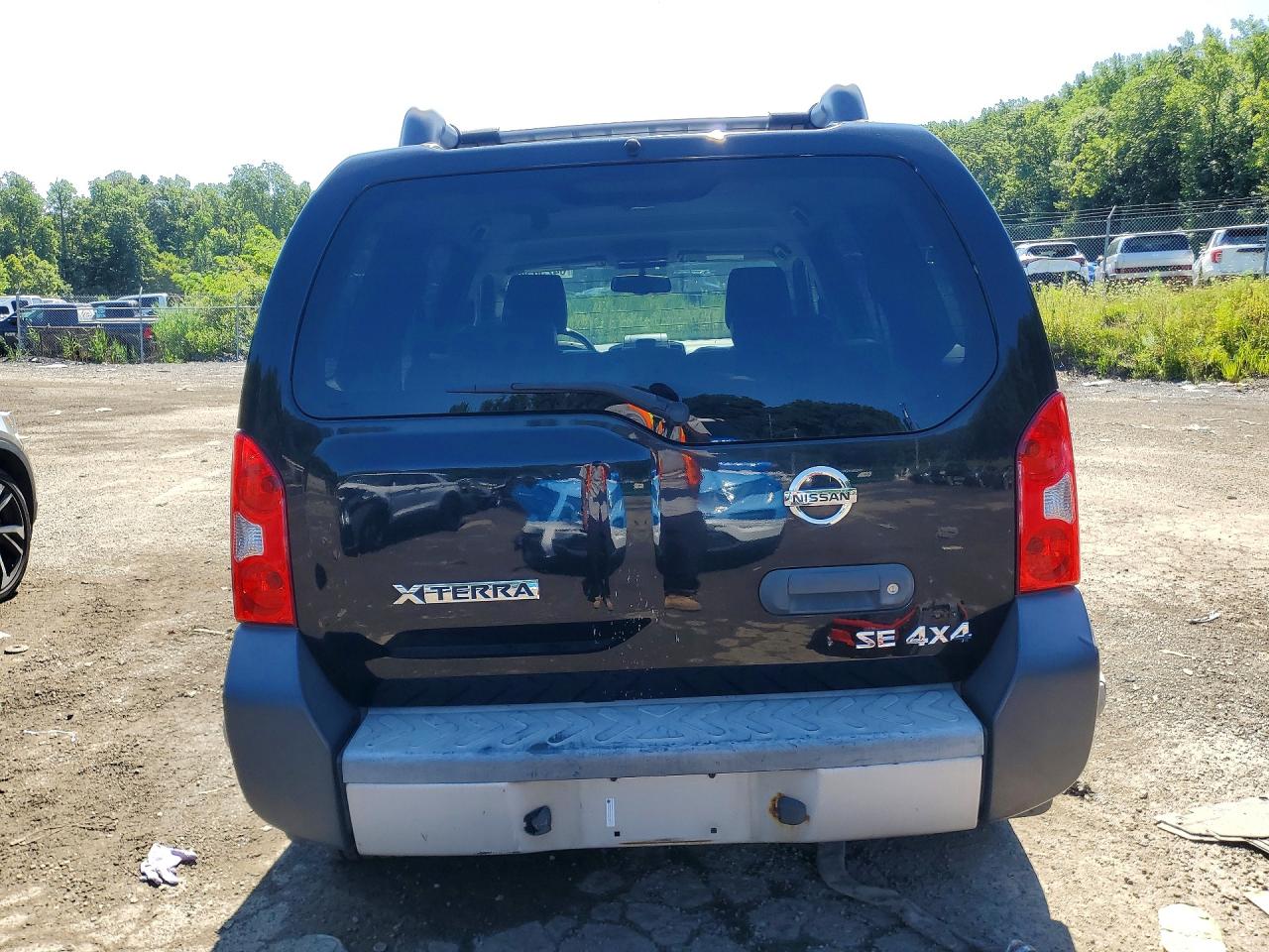 2010 Nissan Xterra X Black vin: 5N1AN0NW1AC503955