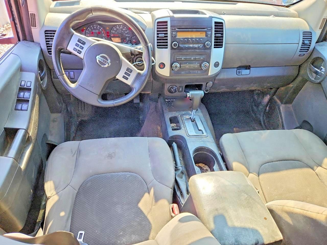2015 Nissan Xterra X Red vin: 5N1AN0NW1FN650319