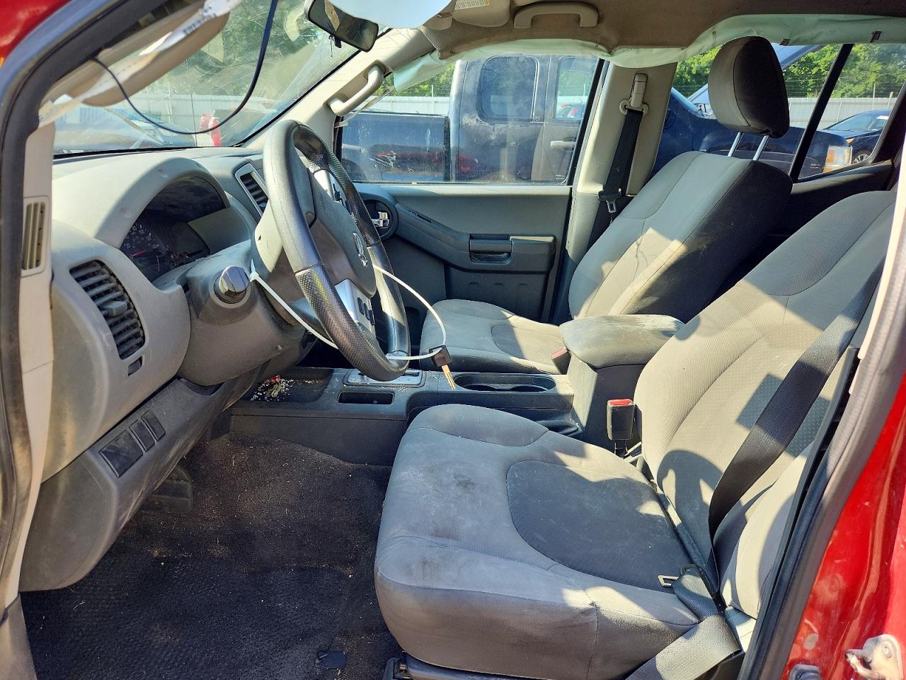 2015 Nissan Xterra X Red vin: 5N1AN0NW1FN650319