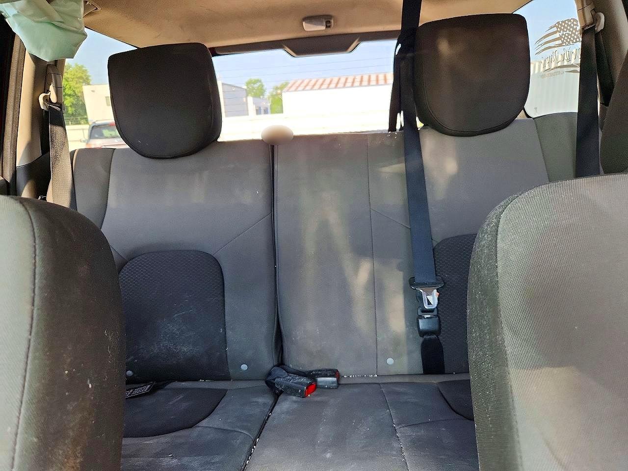 2015 Nissan Xterra X Red vin: 5N1AN0NW1FN650319