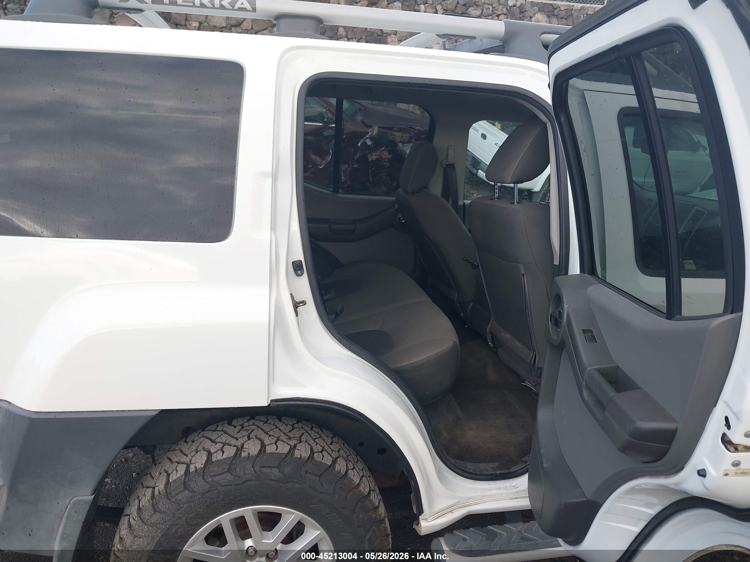 2015 Nissan Xterra S White vin: 5N1AN0NW1FN656332