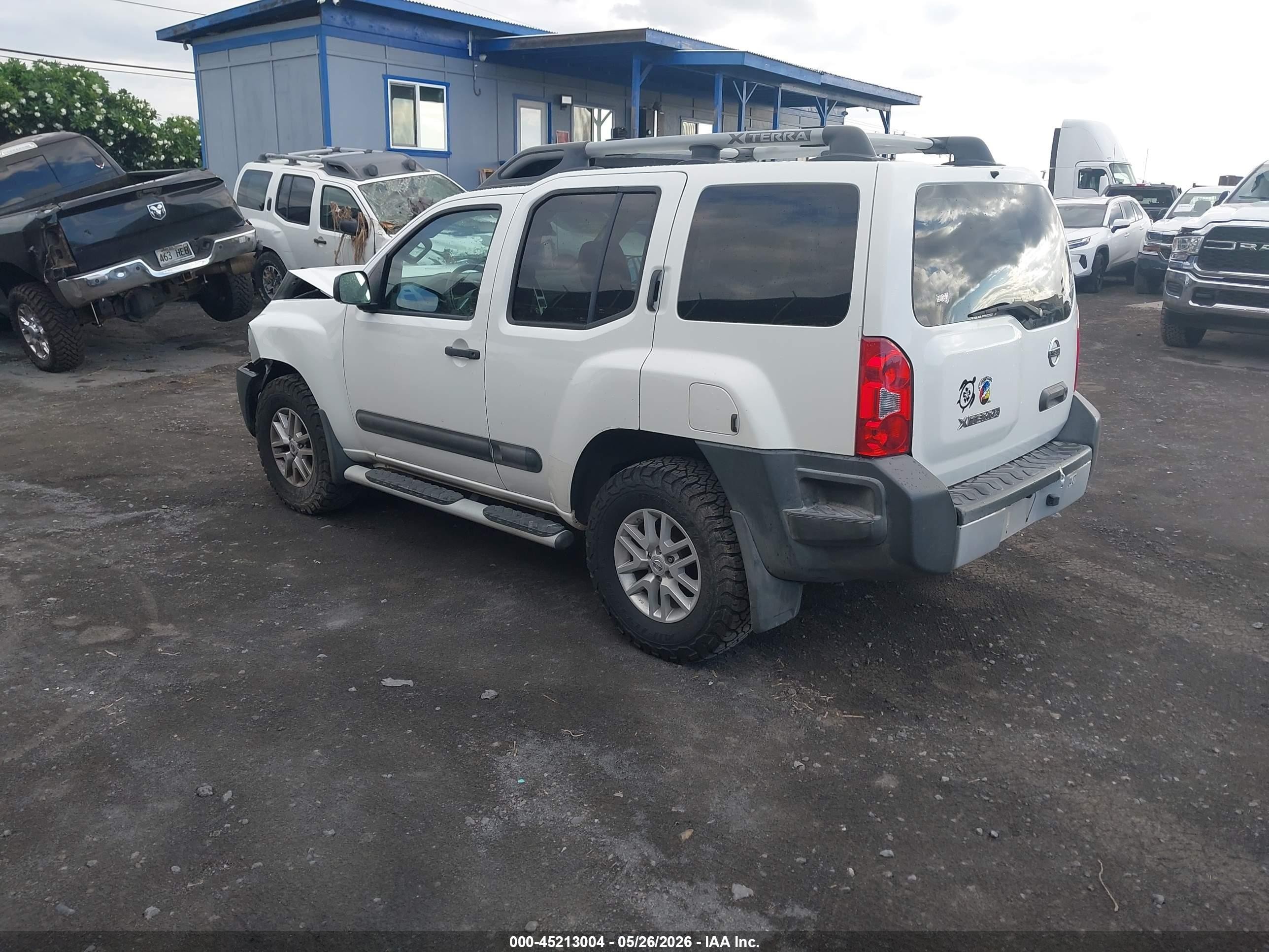 2015 Nissan Xterra S White vin: 5N1AN0NW1FN656332