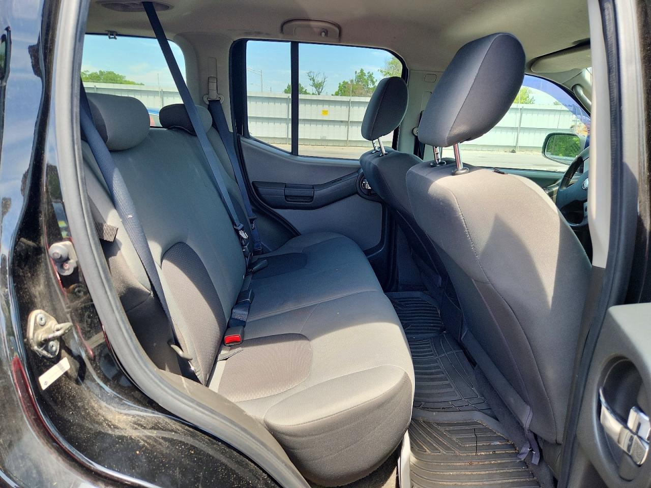 2010 Nissan Xterra X Black vin: 5N1AN0NW2AC511580