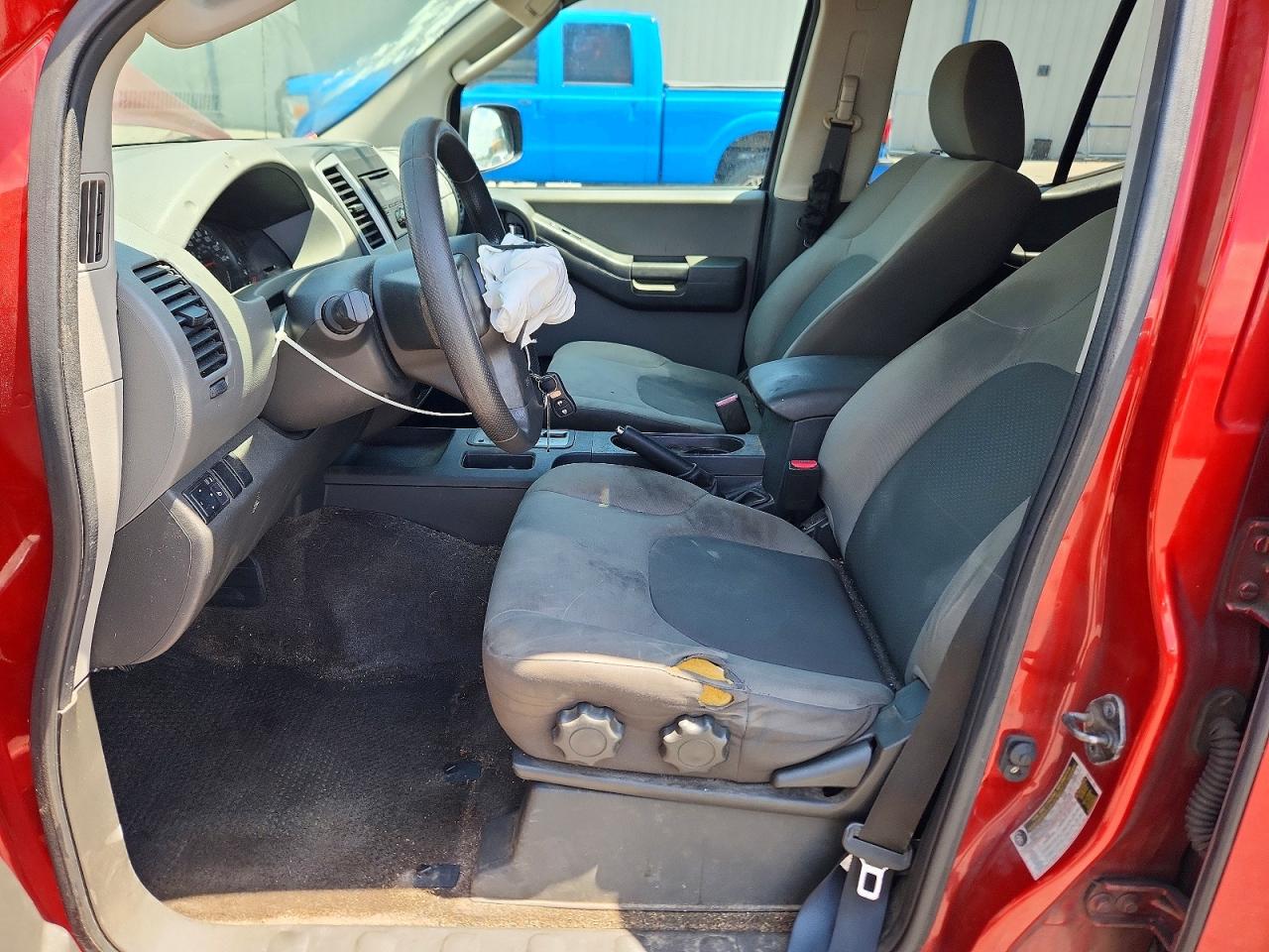 2011 Nissan Xterra X Red vin: 5N1AN0NW2BC506493