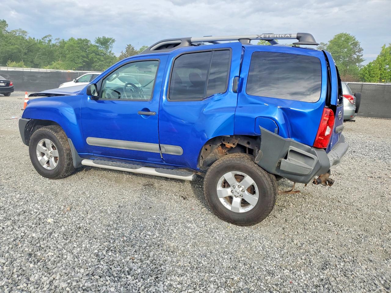 2013 Nissan Xterra X Blue vin: 5N1AN0NW2DN823066