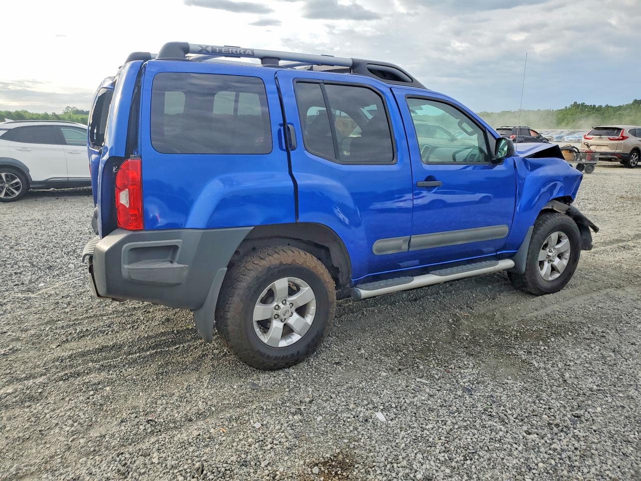 2013 Nissan Xterra X Blue vin: 5N1AN0NW2DN823066