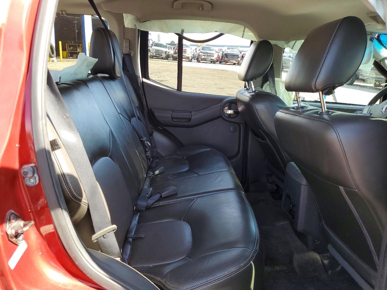 2014 Nissan Xterra X Burgundy vin: 5N1AN0NW2EN804471