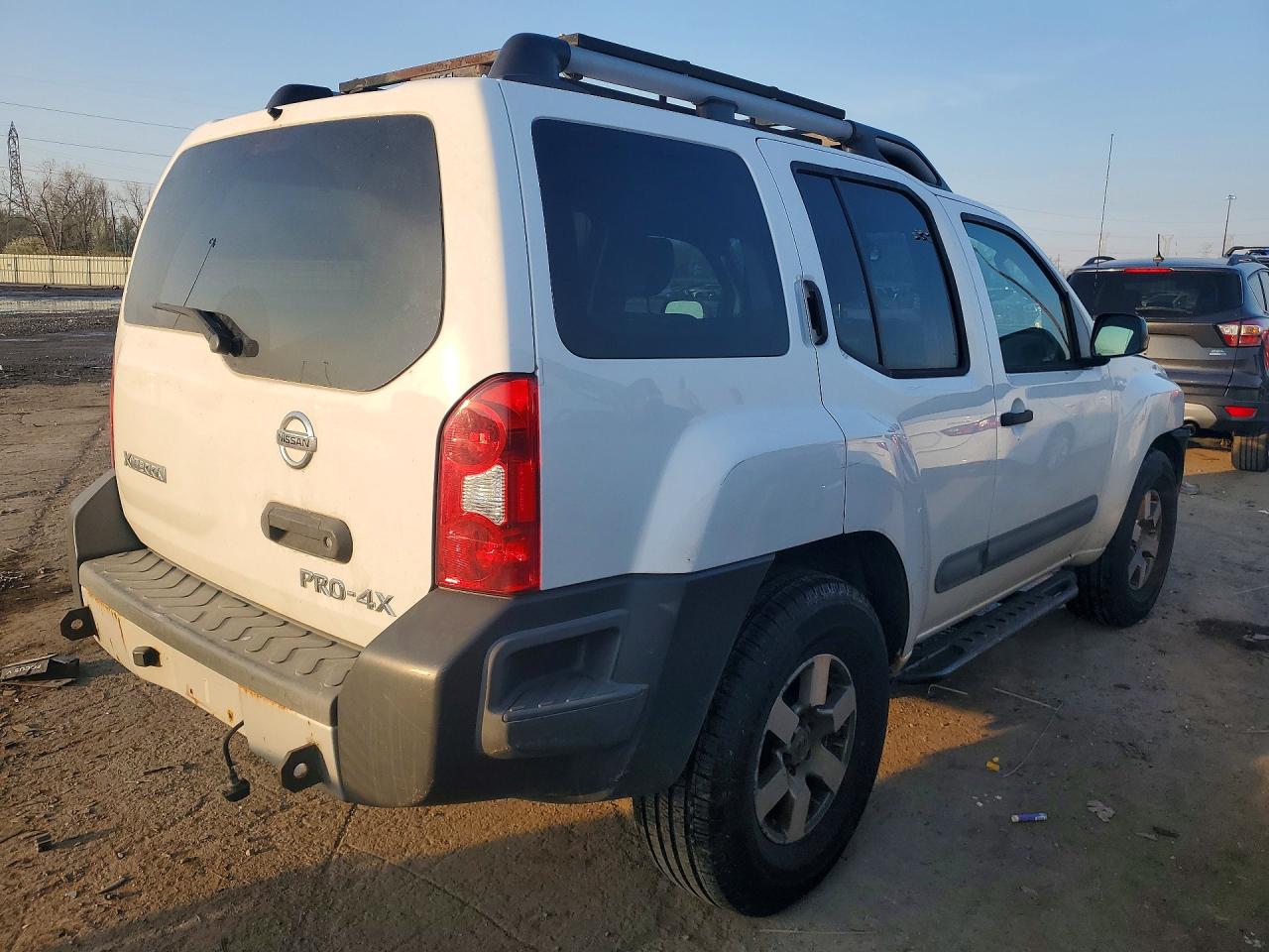 2011 Nissan Xterra X Белый vin: 5N1AN0NW3BC503165