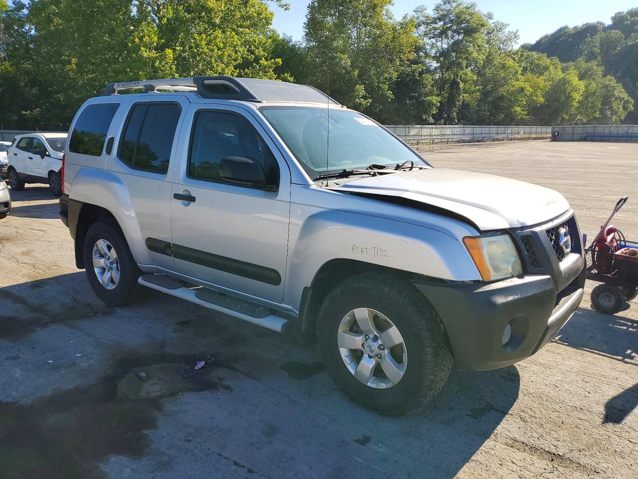 2011 Nissan Xterra X Silver vin: 5N1AN0NW3BC520483
