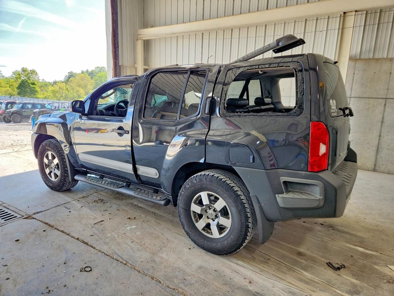 2011 Nissan Xterra X Charcoal vin: 5N1AN0NW3BC520743