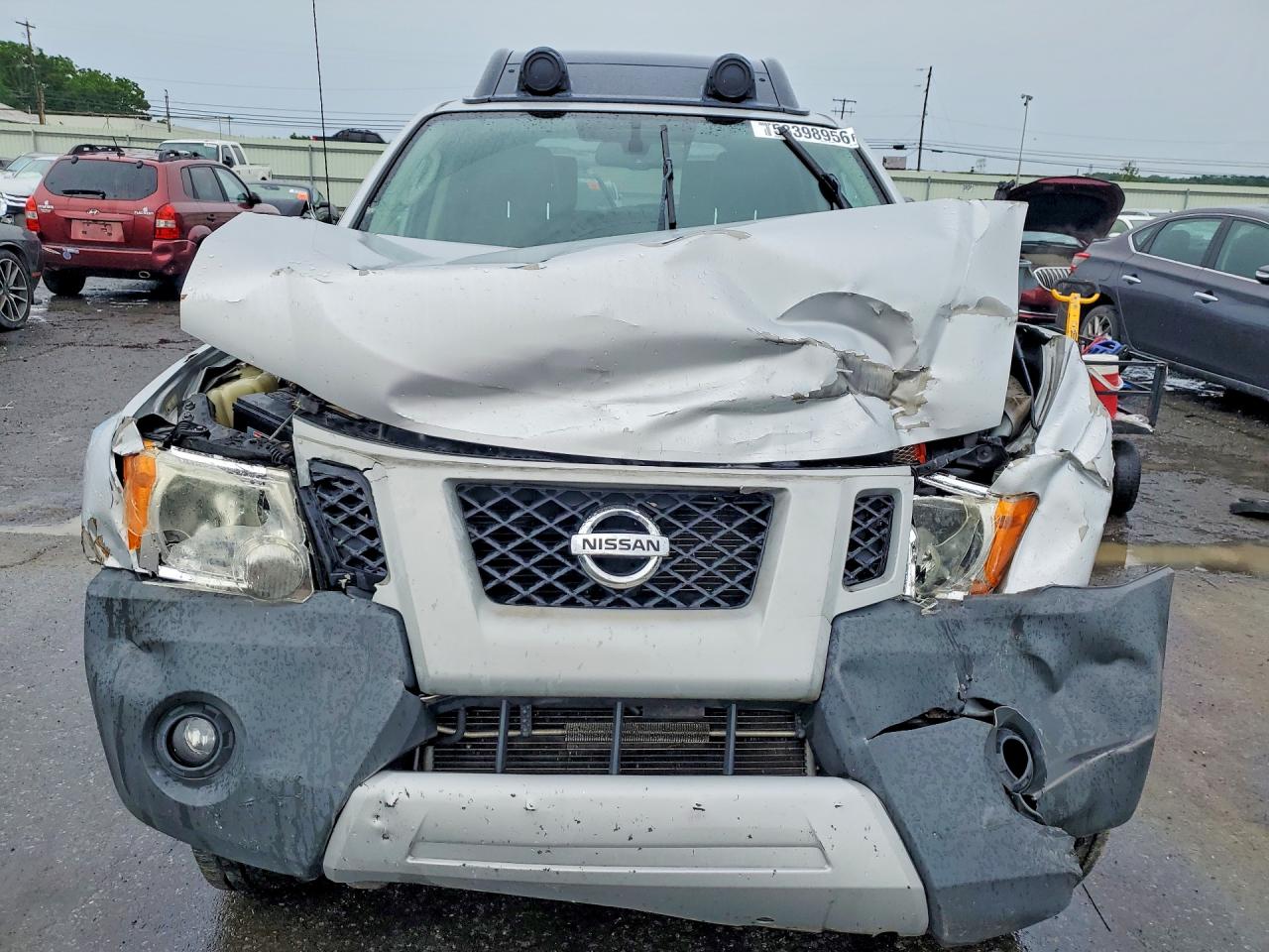 2012 Nissan Xterra X Silver vin: 5N1AN0NW3CC515317