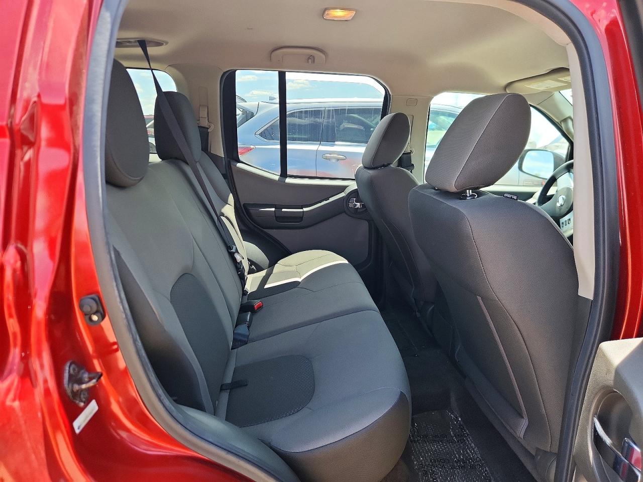 2013 Nissan Xterra X Red vin: 5N1AN0NW3DN824470