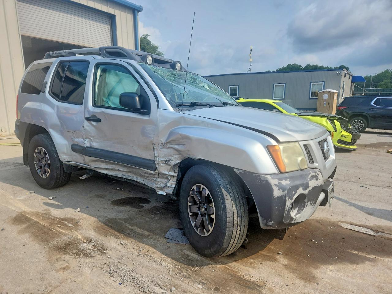 2014 Nissan Xterra Pro-4x Silver vin: 5N1AN0NW3EN802874