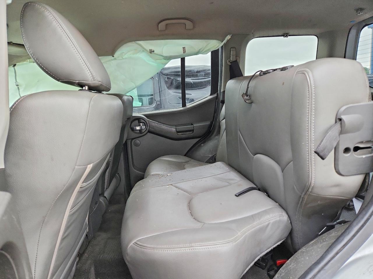 2014 Nissan Xterra Pro-4x Silver vin: 5N1AN0NW3EN802874