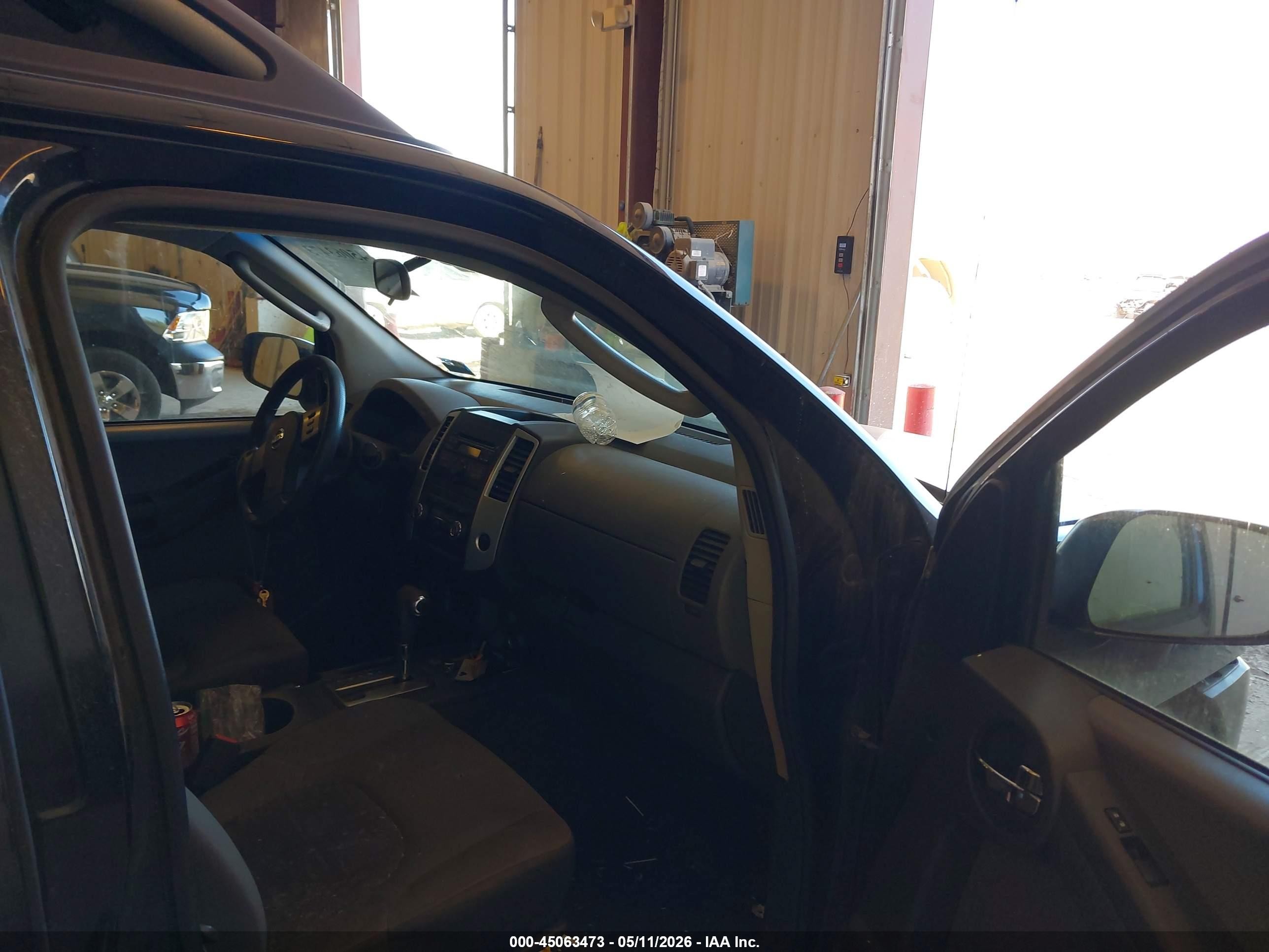 2010 Nissan Xterra S Black vin: 5N1AN0NW4AC505845