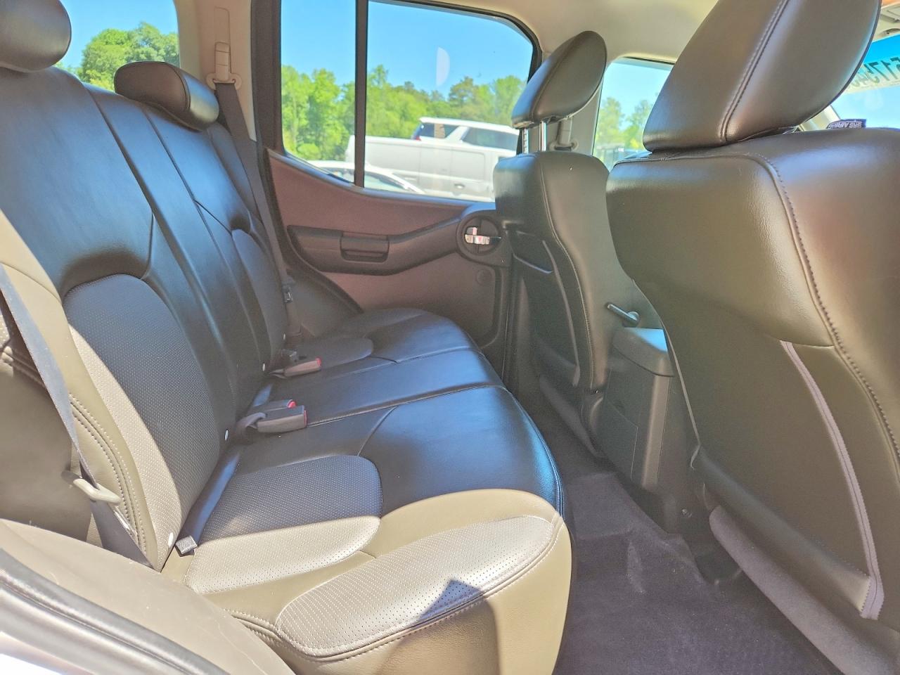 2010 Nissan Xterra X White vin: 5N1AN0NW4AC511810