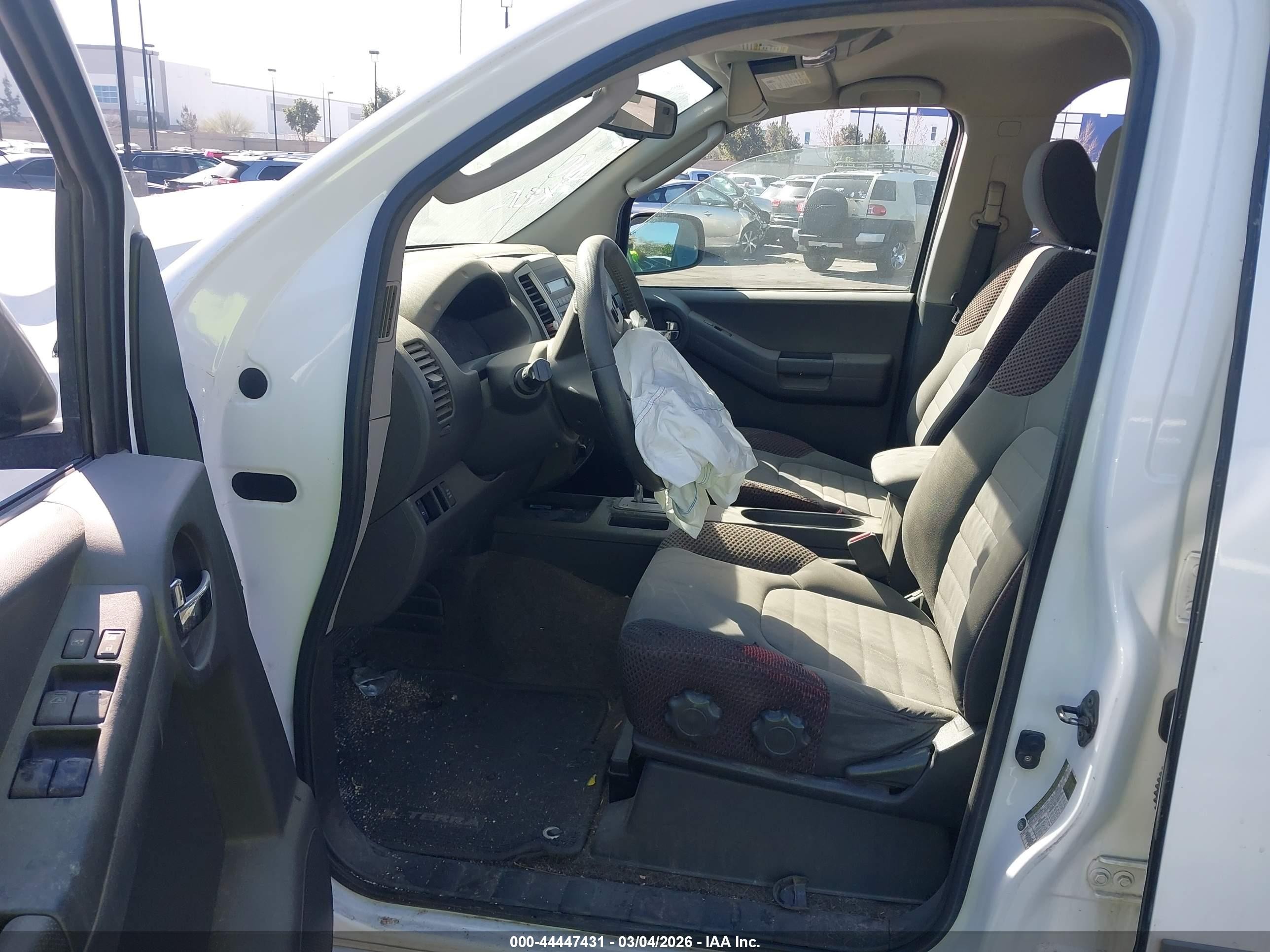 2010 Nissan Xterra Off Road White vin: 5N1AN0NW4AC515775
