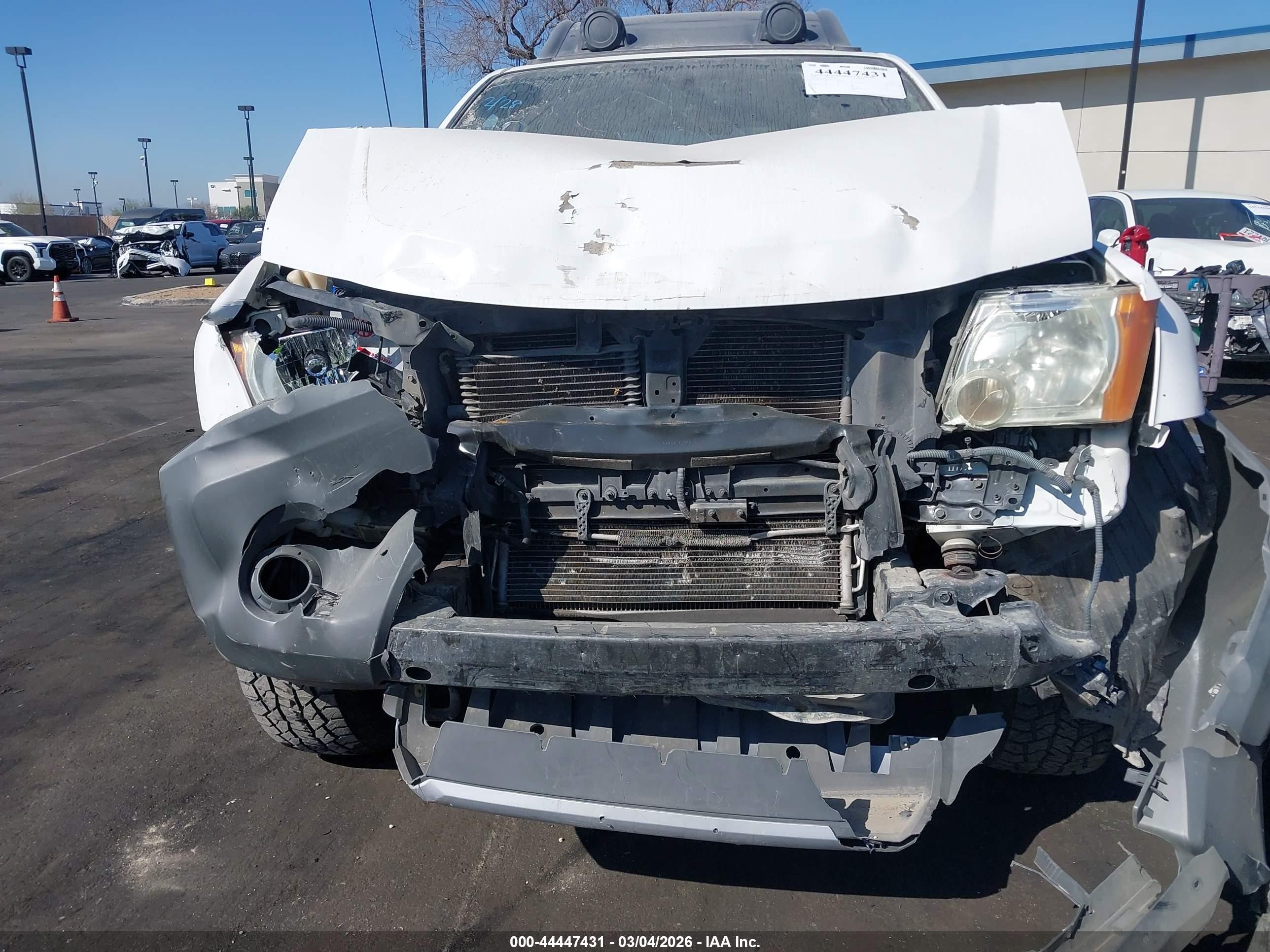 2010 Nissan Xterra Off Road White vin: 5N1AN0NW4AC515775