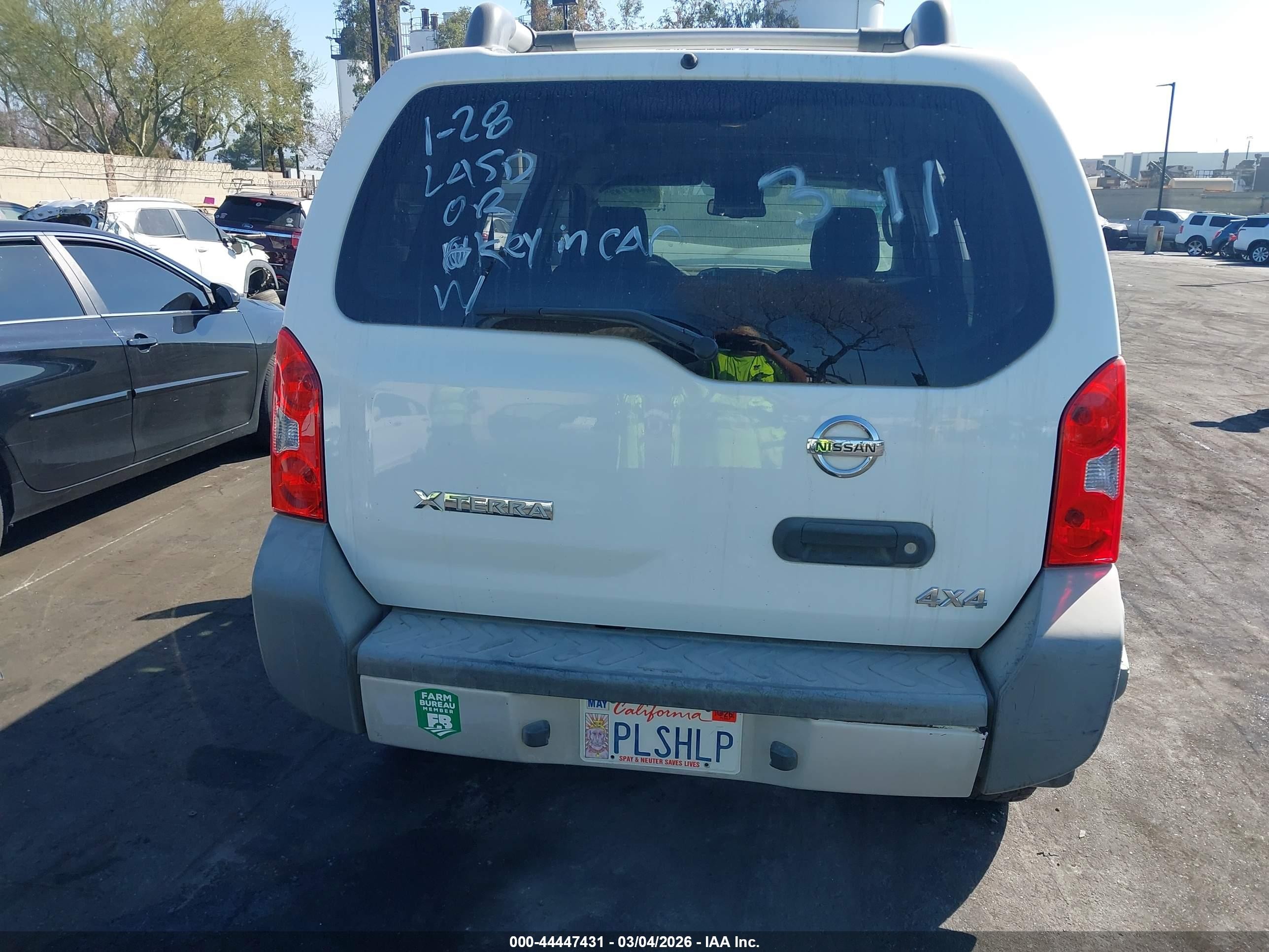 2010 Nissan Xterra Off Road White vin: 5N1AN0NW4AC515775